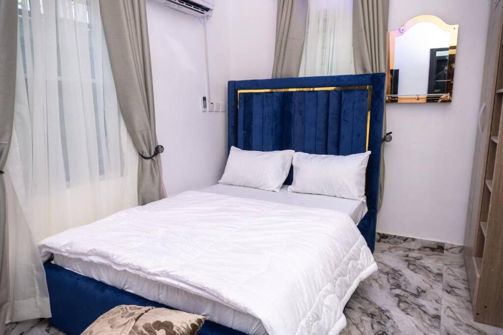 Awesome 1-Bed-Apt With 24hrs Power & Fast WiFi