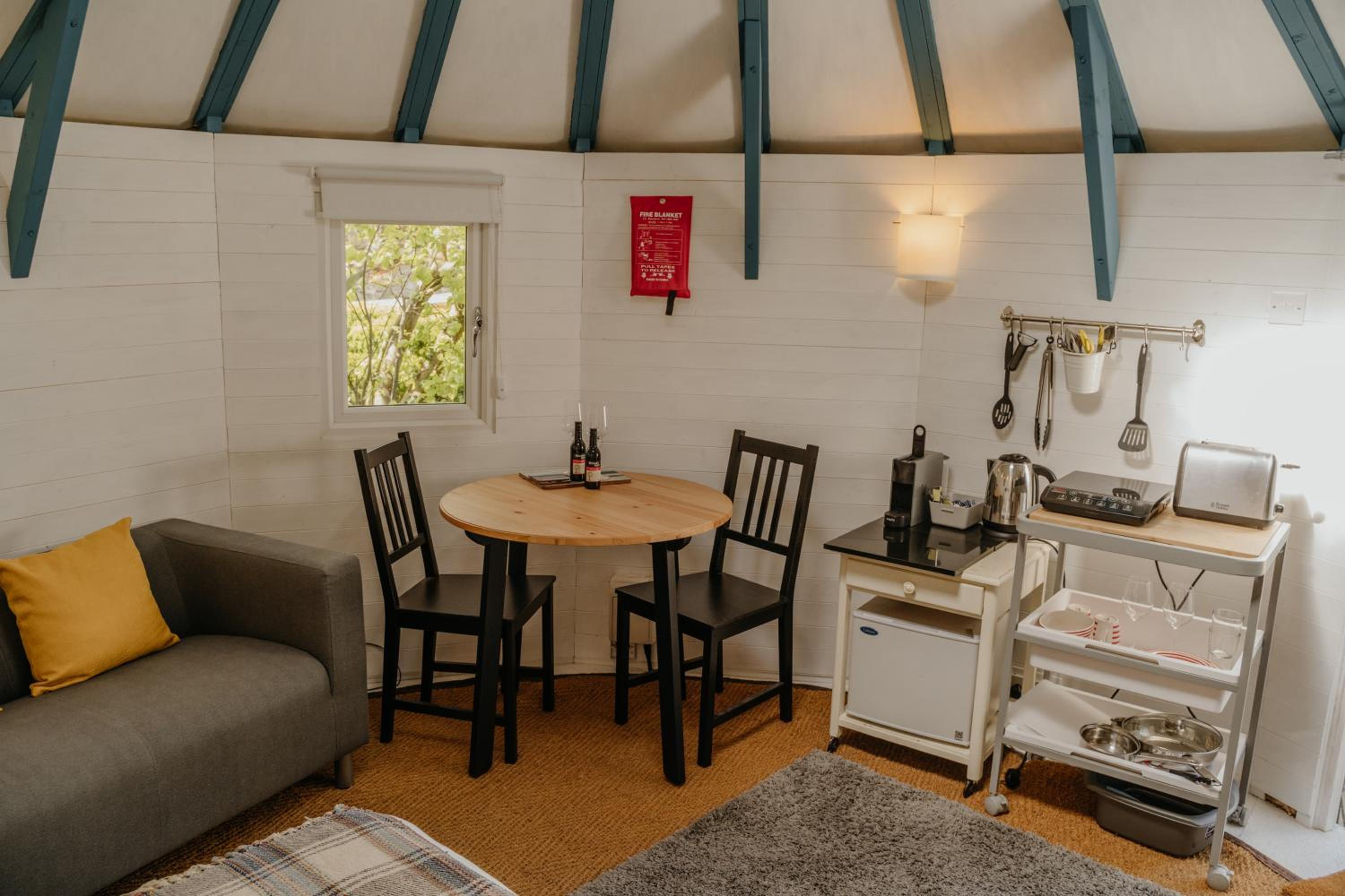 Little England Retreats - Cottage, Yurt and Shepherd Huts