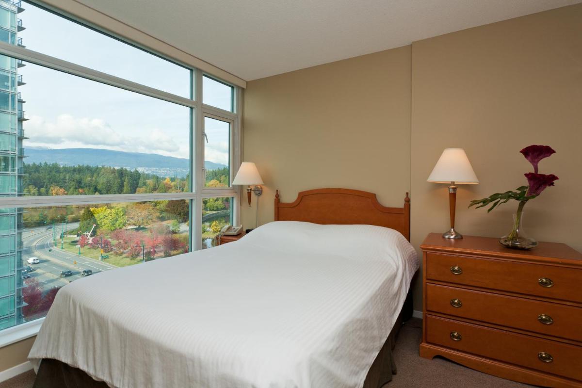 Lord Stanley Suites On The Park-3