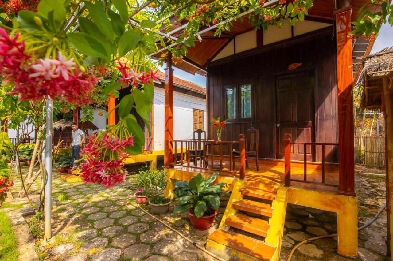 Hung Vuong Resort
