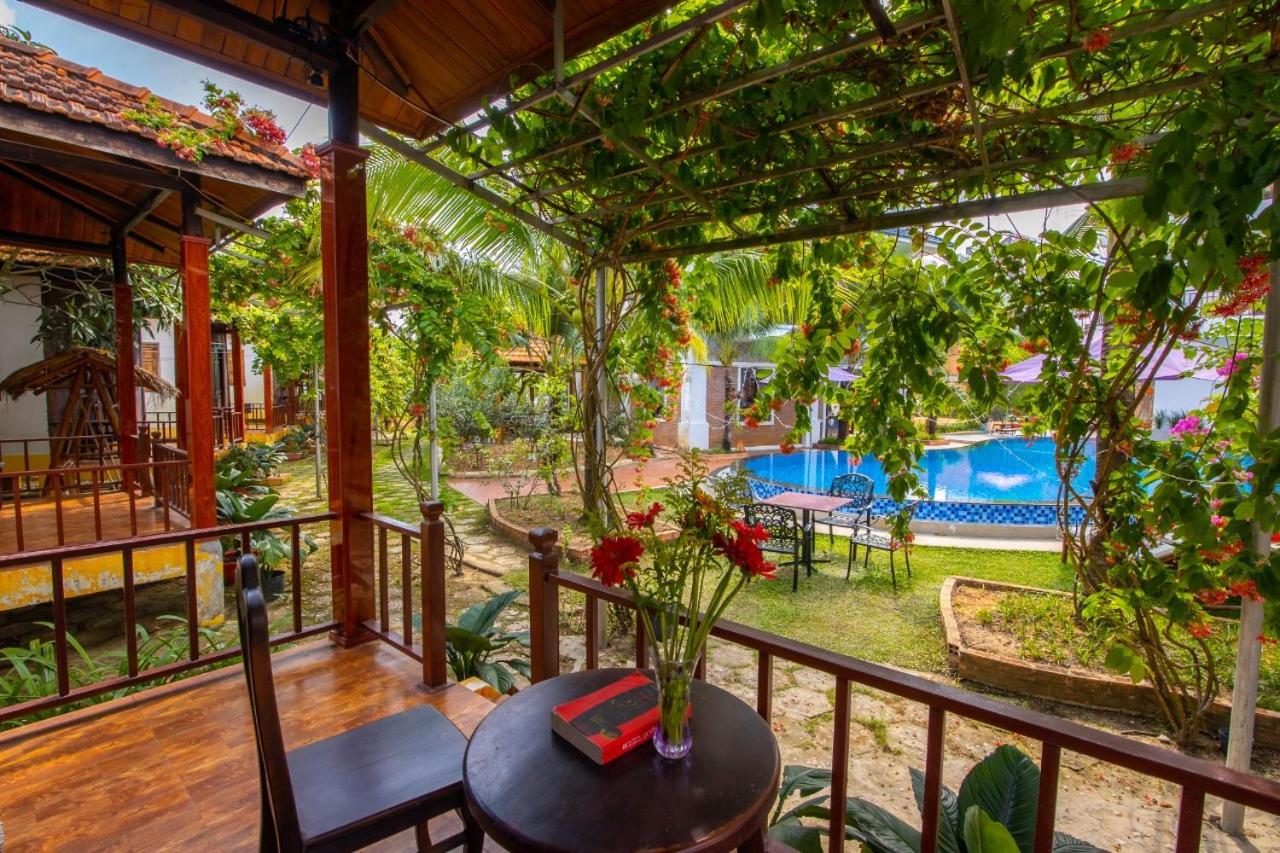 Hung Vuong Resort