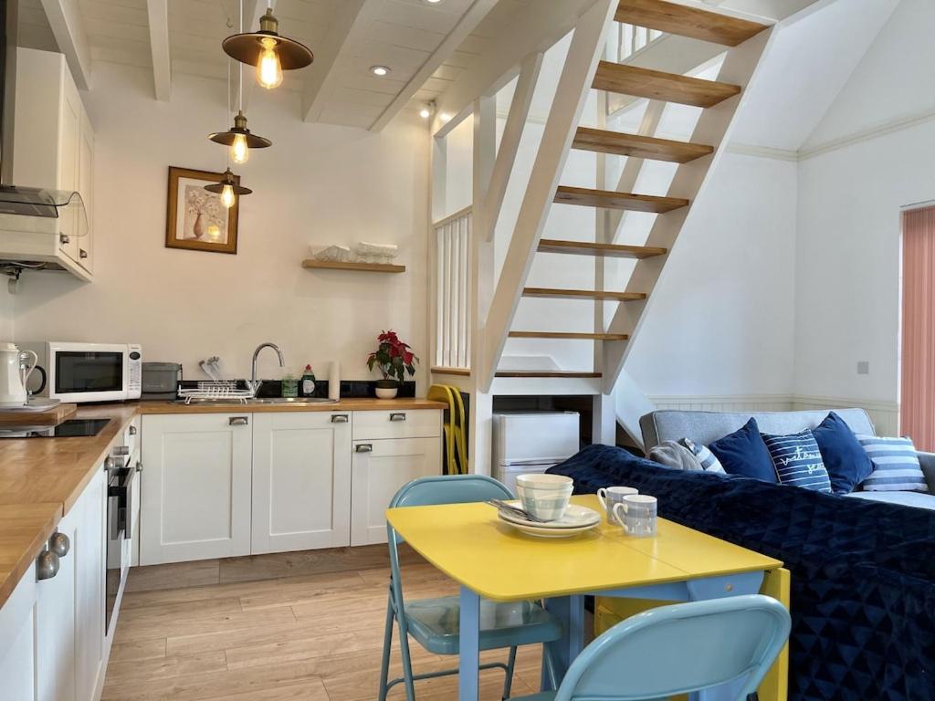 Sea Rose Cottage view 3