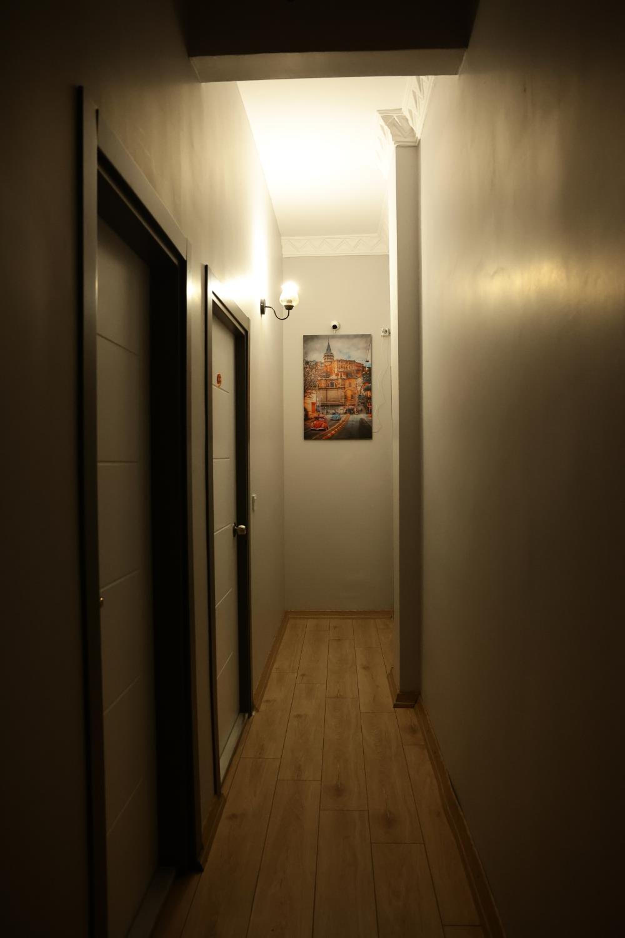 Bonita Apart - Image 100