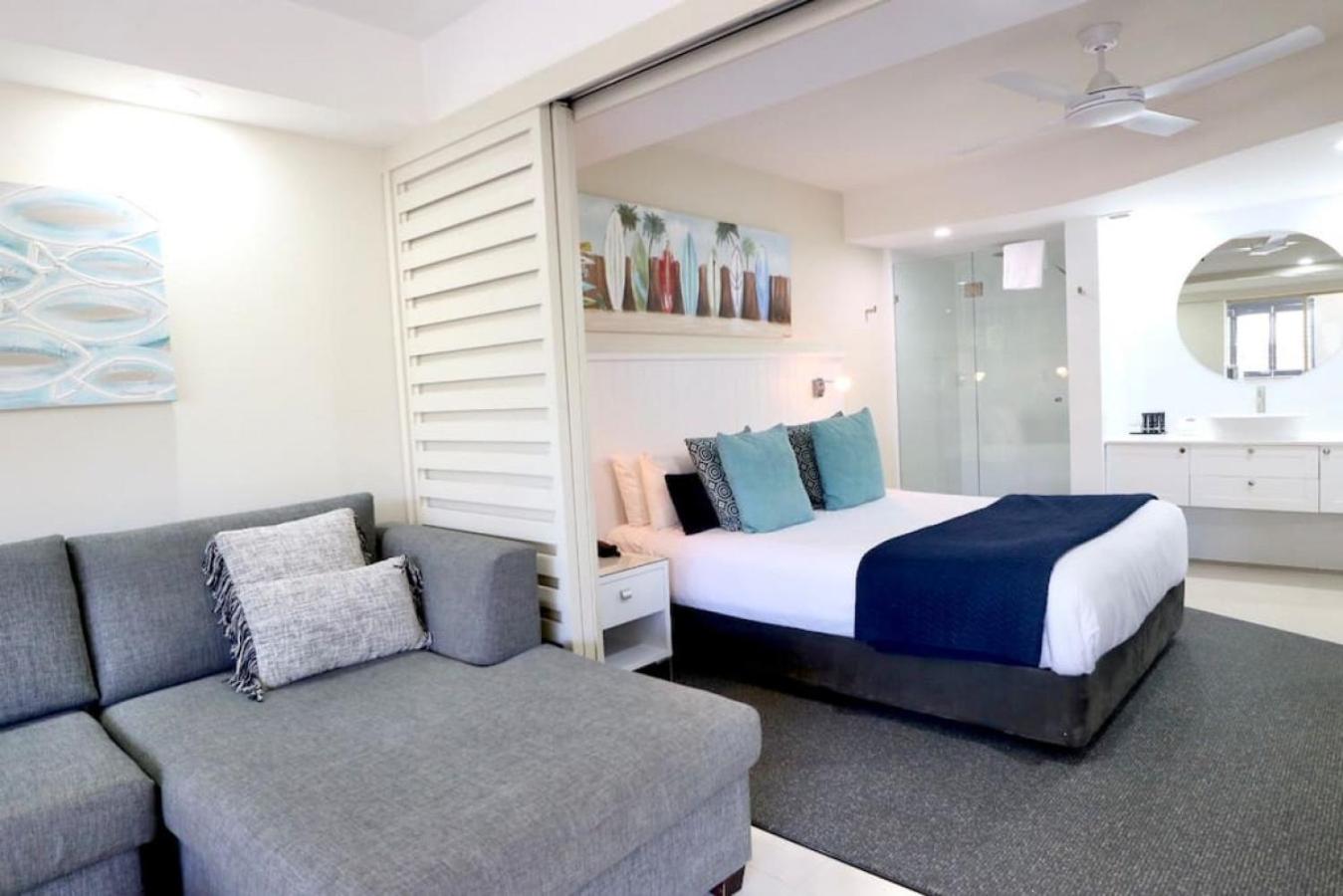 124 Hastings Street 2 bedroom walk to the beach