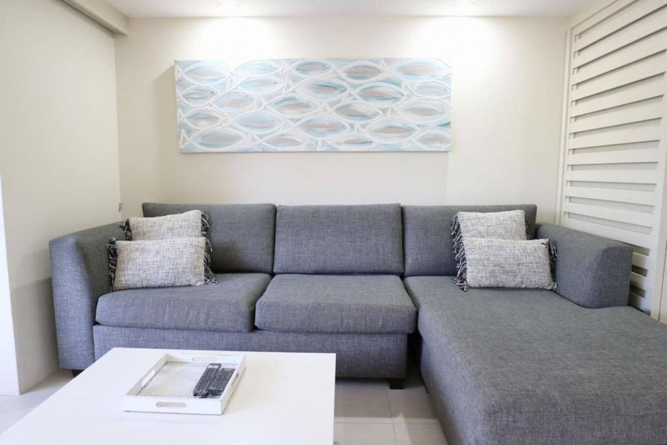 124 Hastings Street 2 bedroom walk to the beach