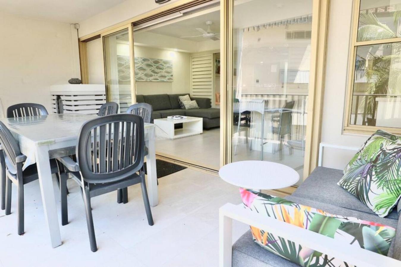 124 Hastings Street 2 bedroom walk to the beach