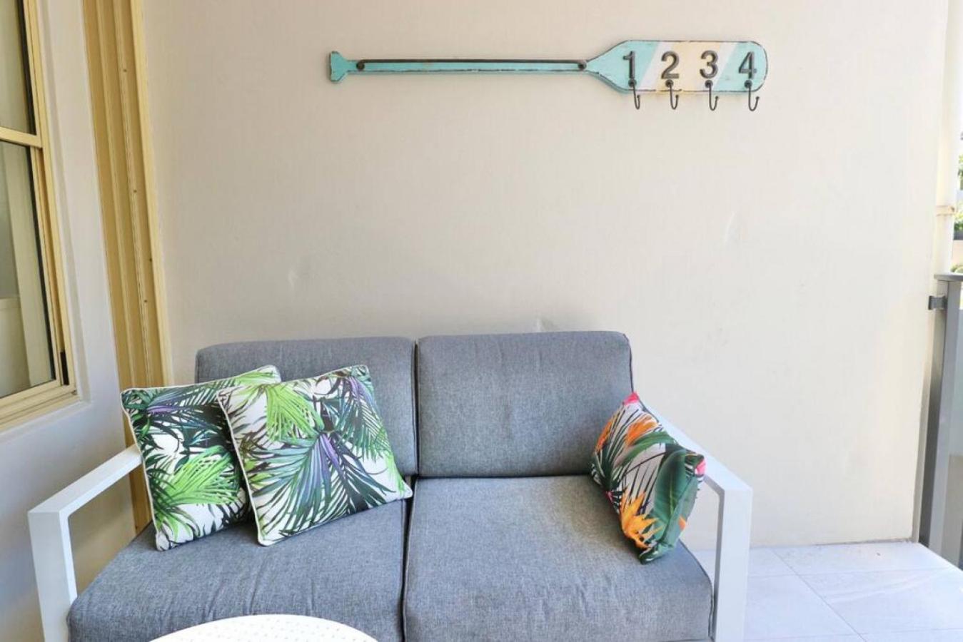 124 Hastings Street 2 bedroom walk to the beach