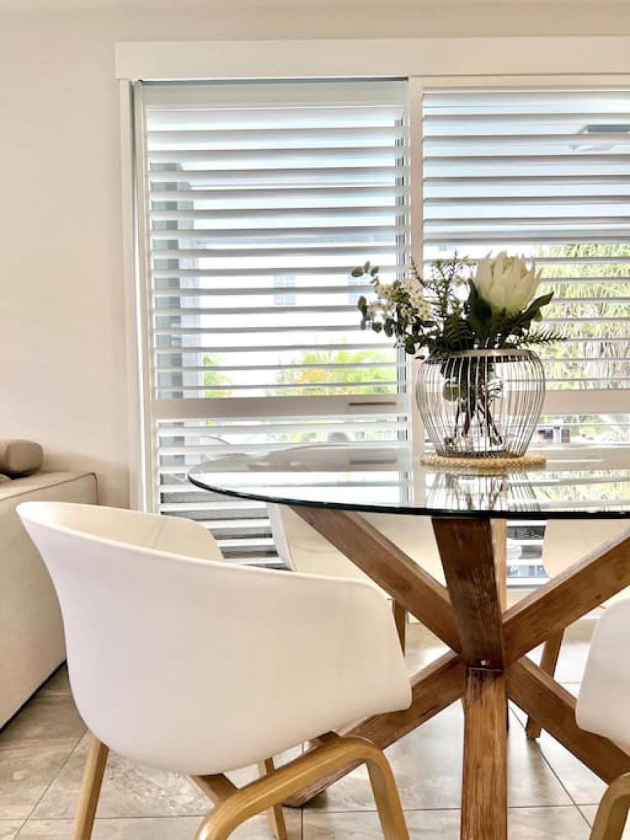 6Apt Beautifully renovated on Hastings Street