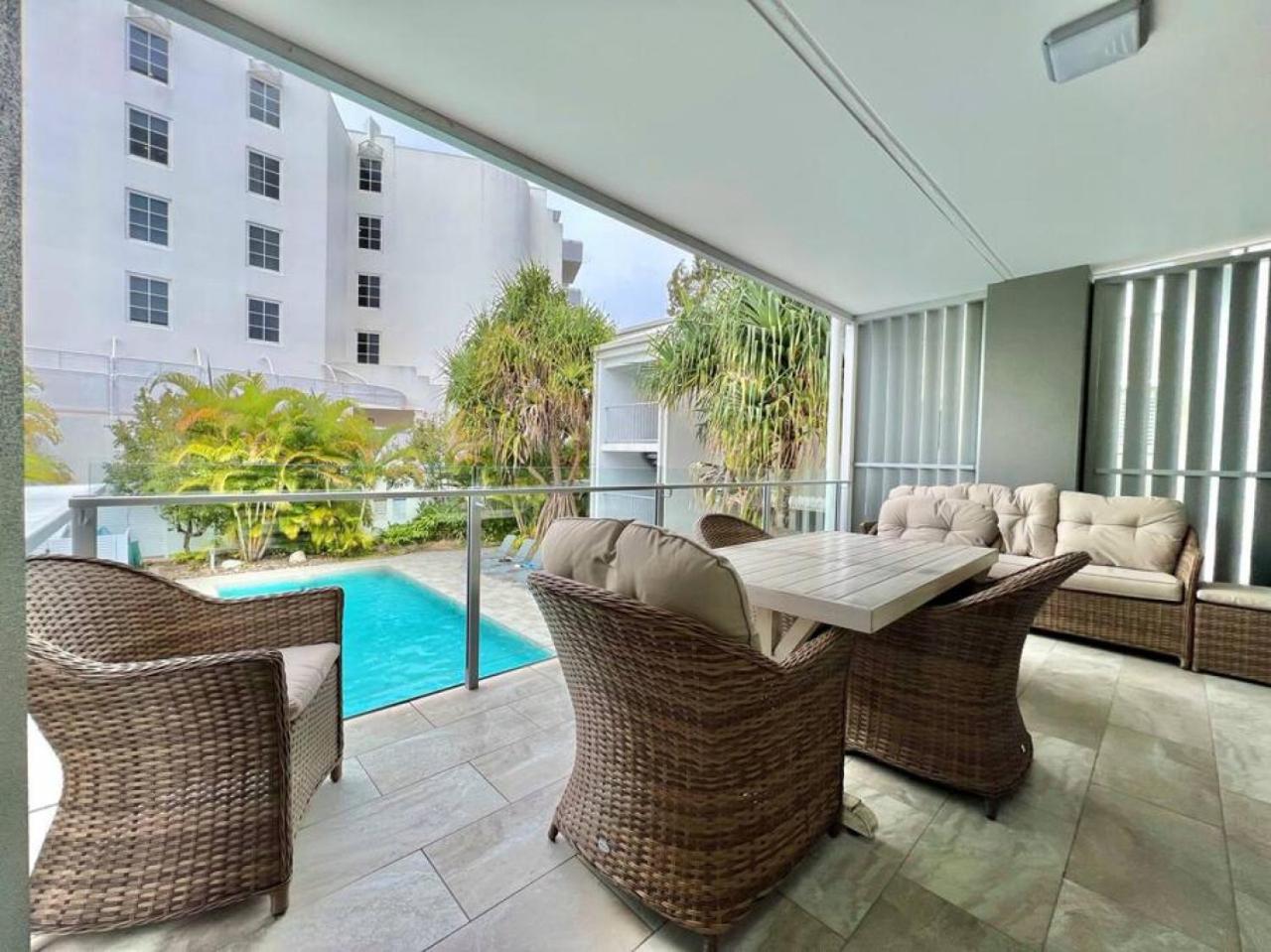 6Apt Beautifully renovated on Hastings Street