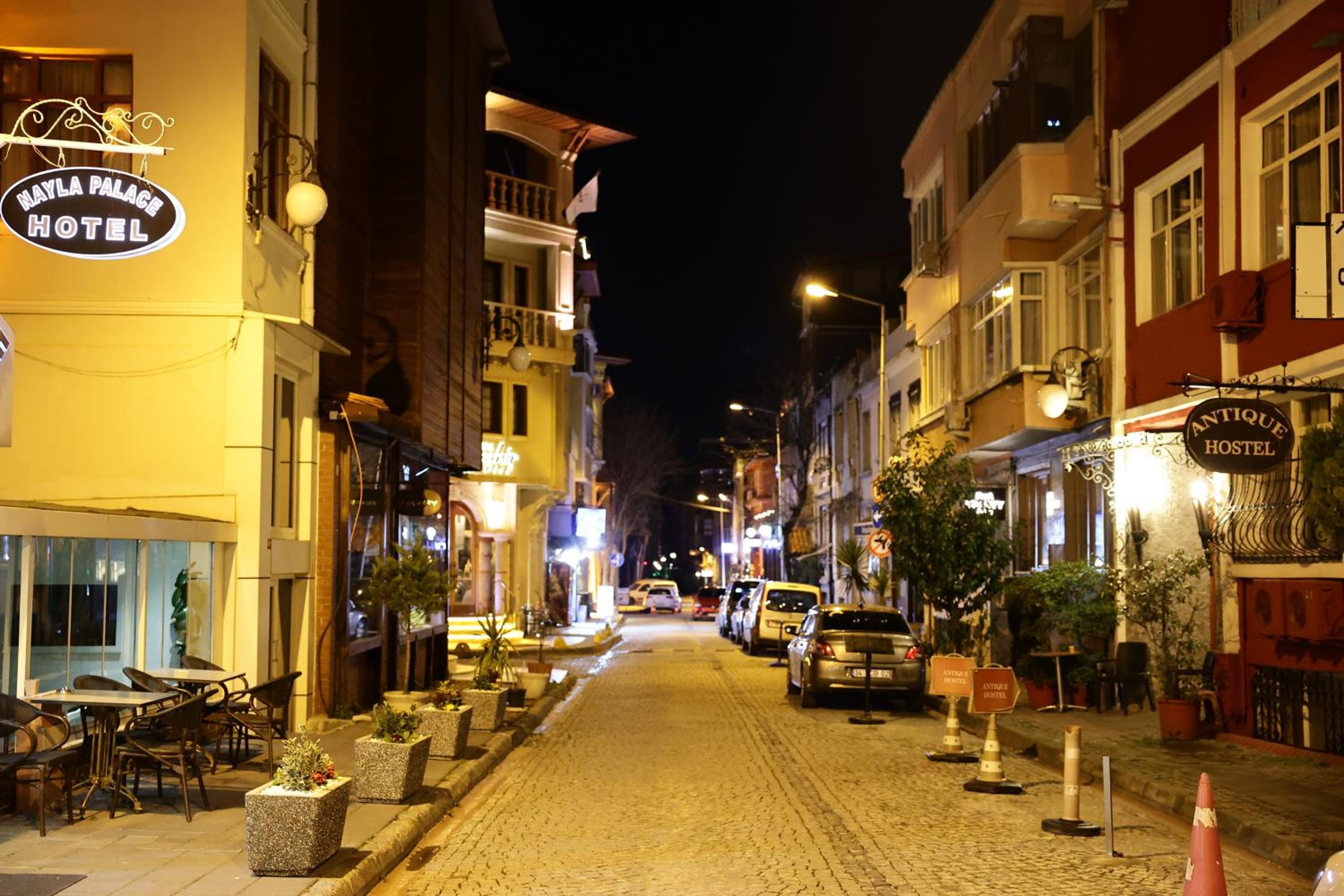 Bonita Apart - Image 103