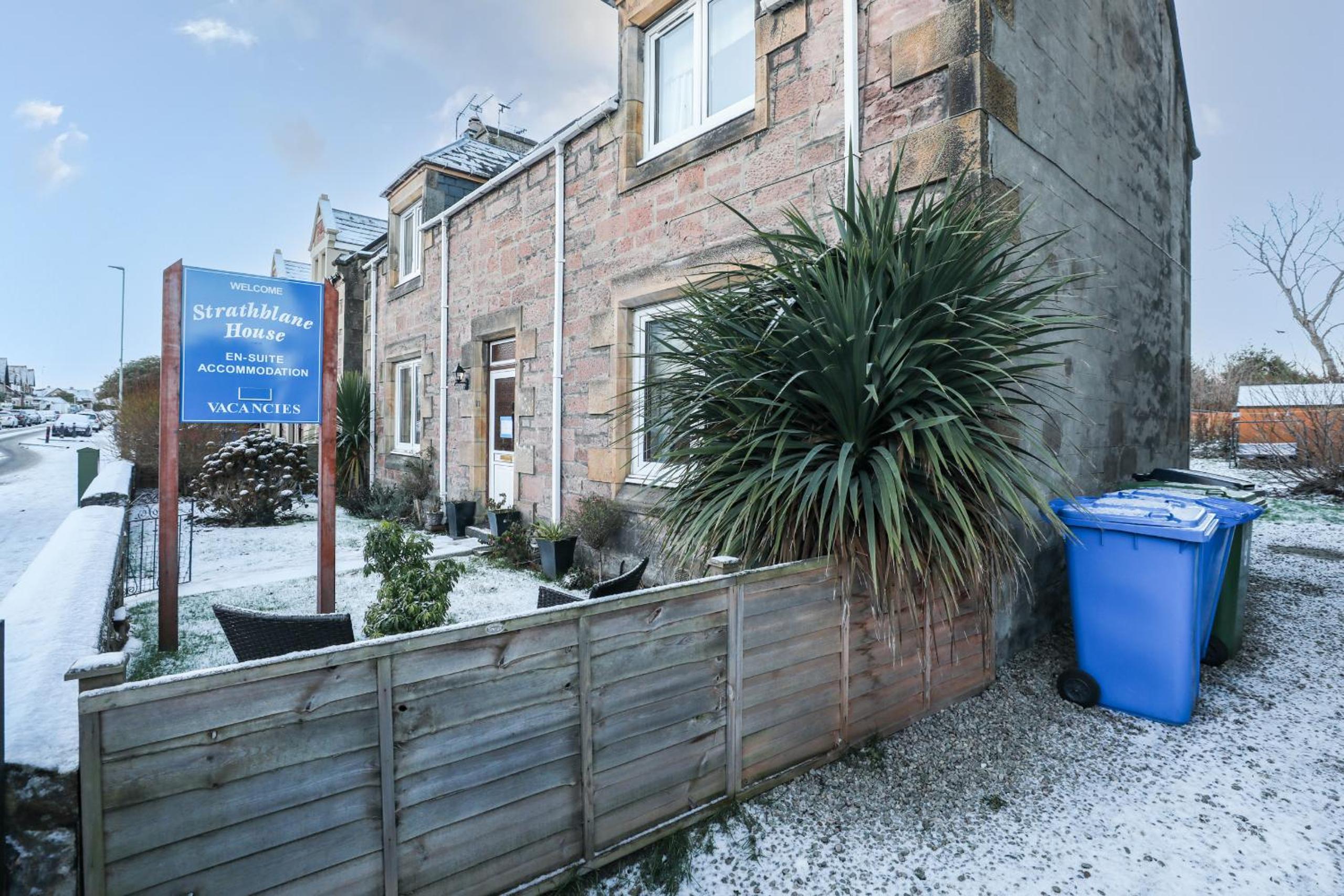 mySTAYINN Strathblane 7 Bedroom Full House - Inverness view 3