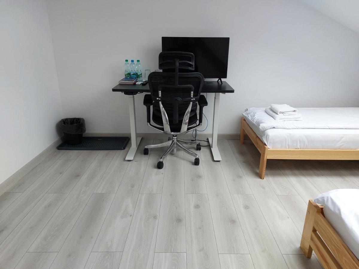 Photo 18
