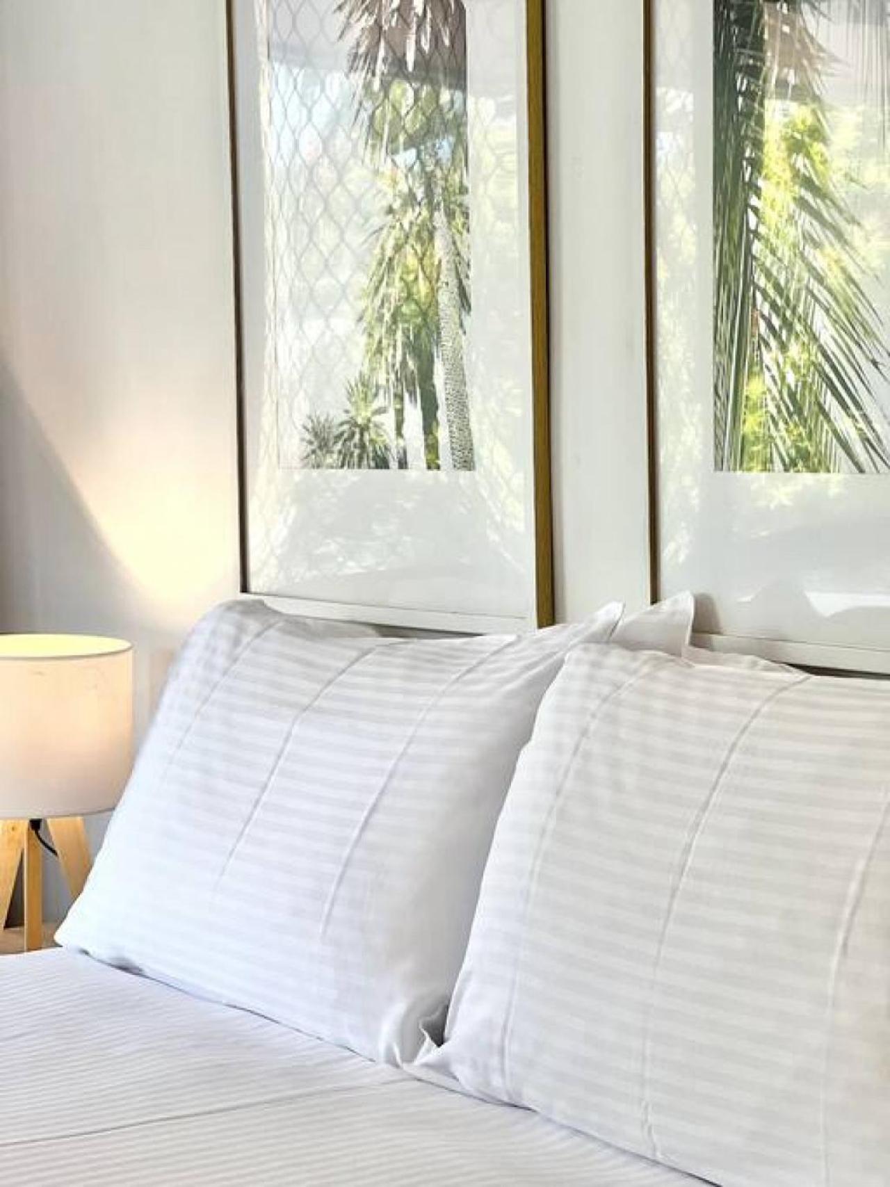 8NA Lovely 2 bedroom on Noosa Parade