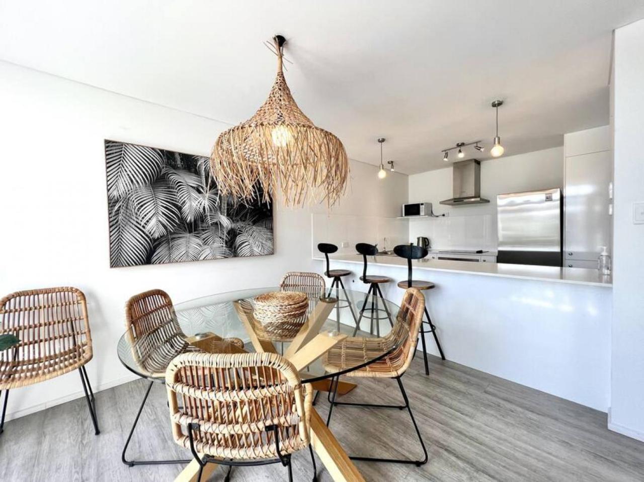 8NA Lovely 2 bedroom on Noosa Parade