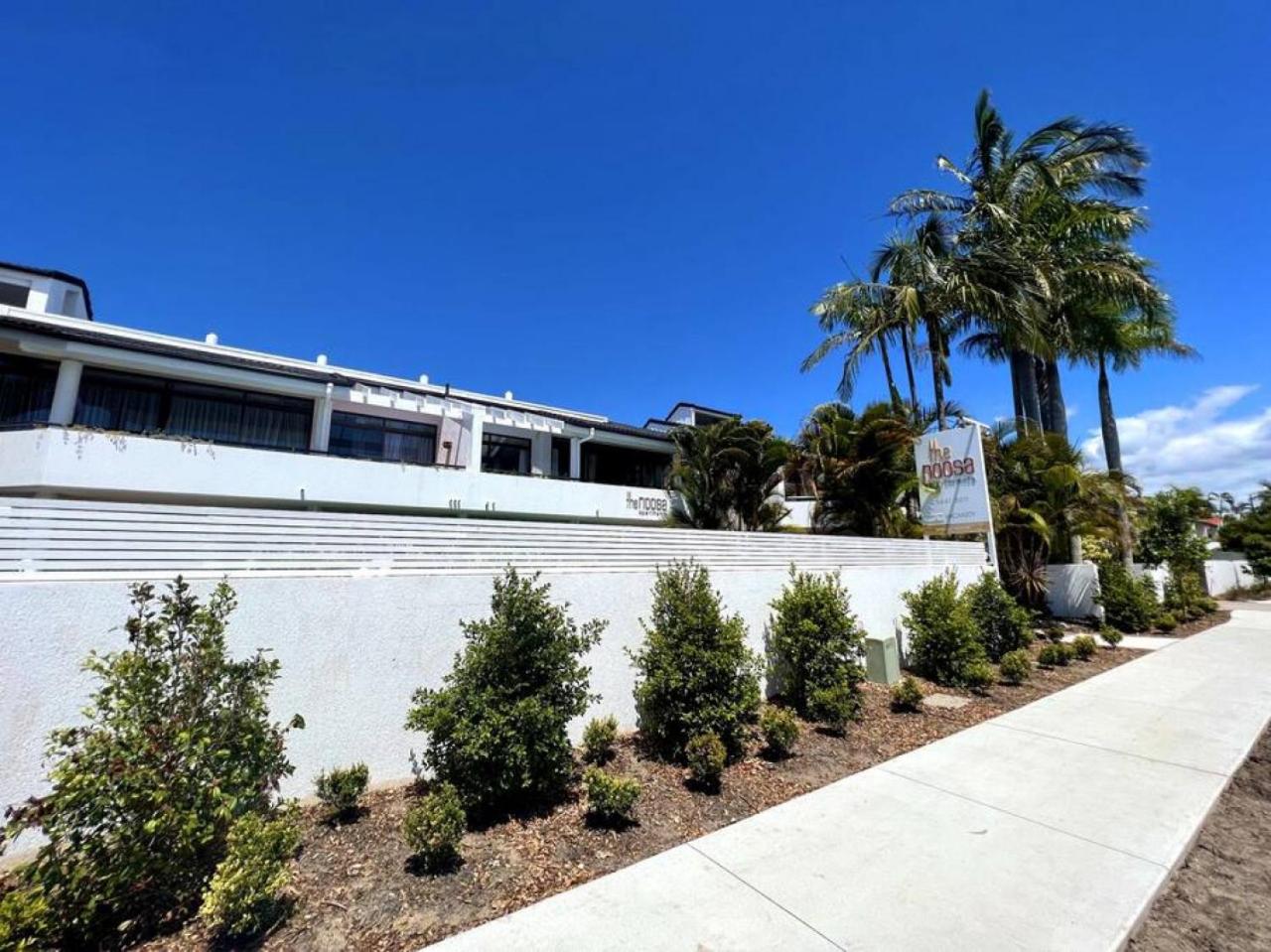 8NA Lovely 2 bedroom on Noosa Parade