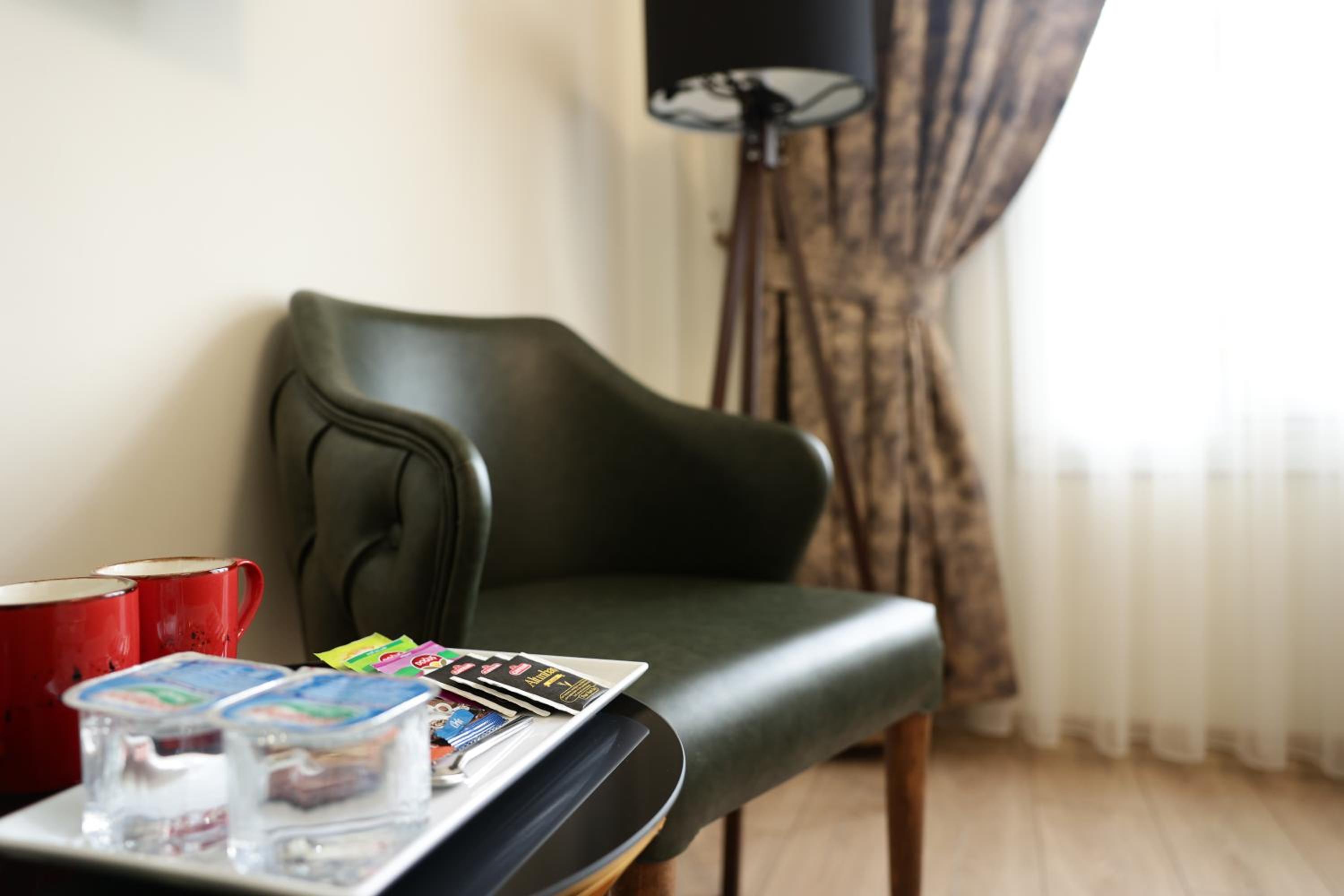 Bonita Apart - Image 58