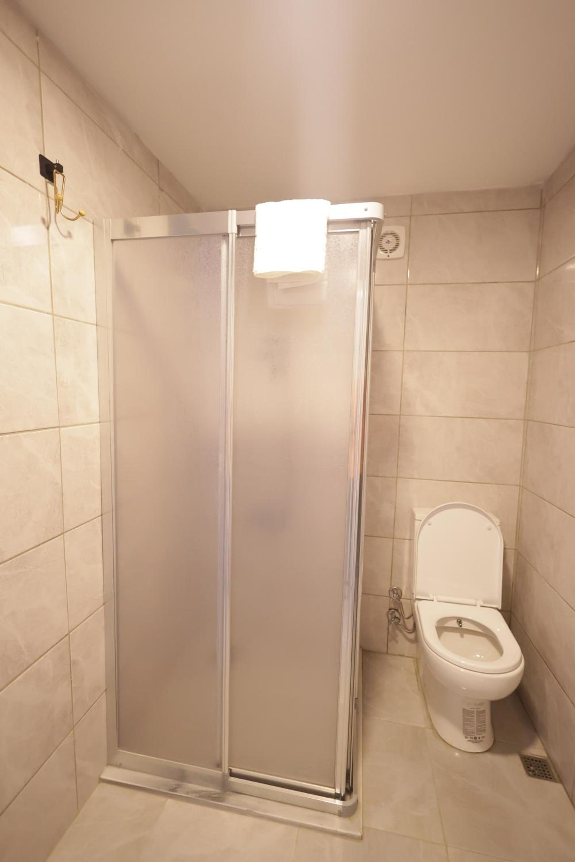 Bonita Apart - Image 72