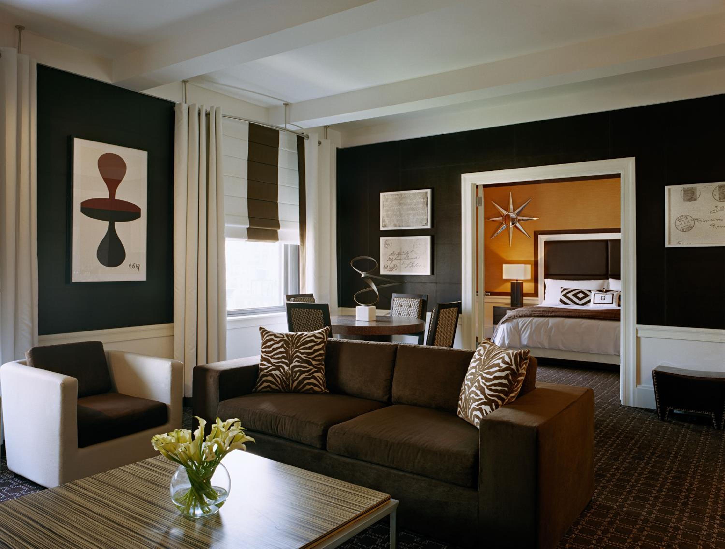 Empire Hotel 2