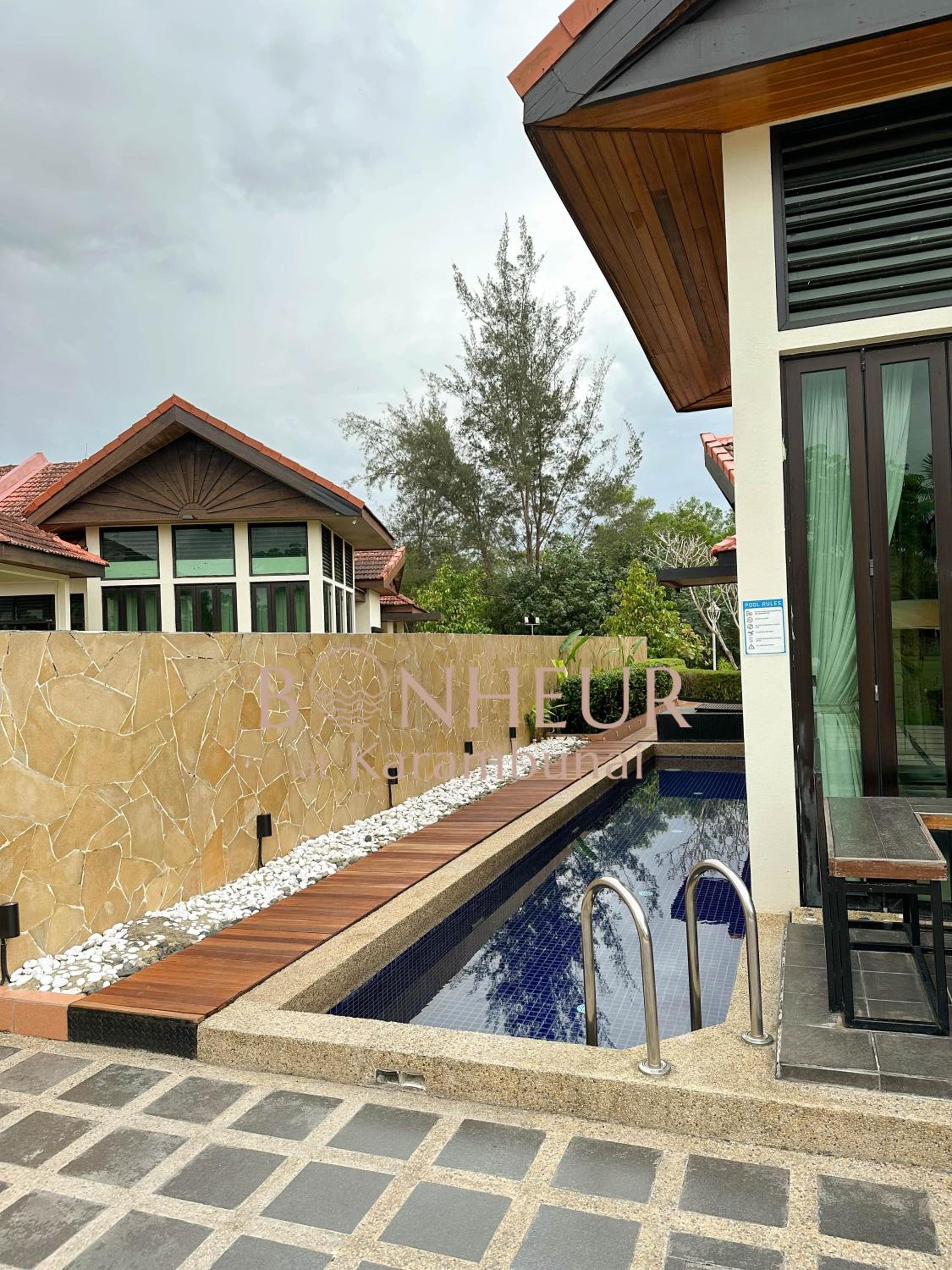 Bonheur at Karambunai