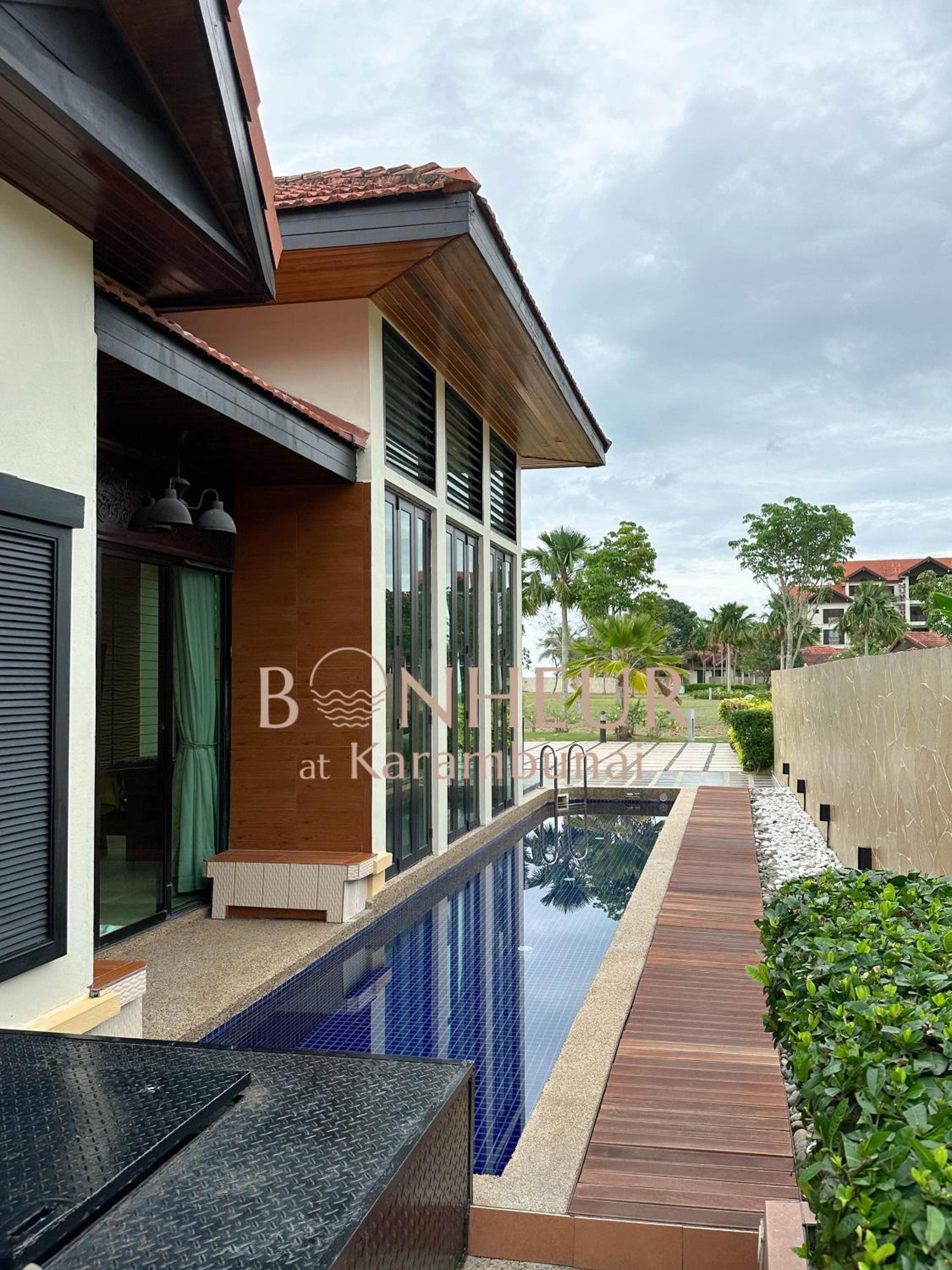 Bonheur at Karambunai