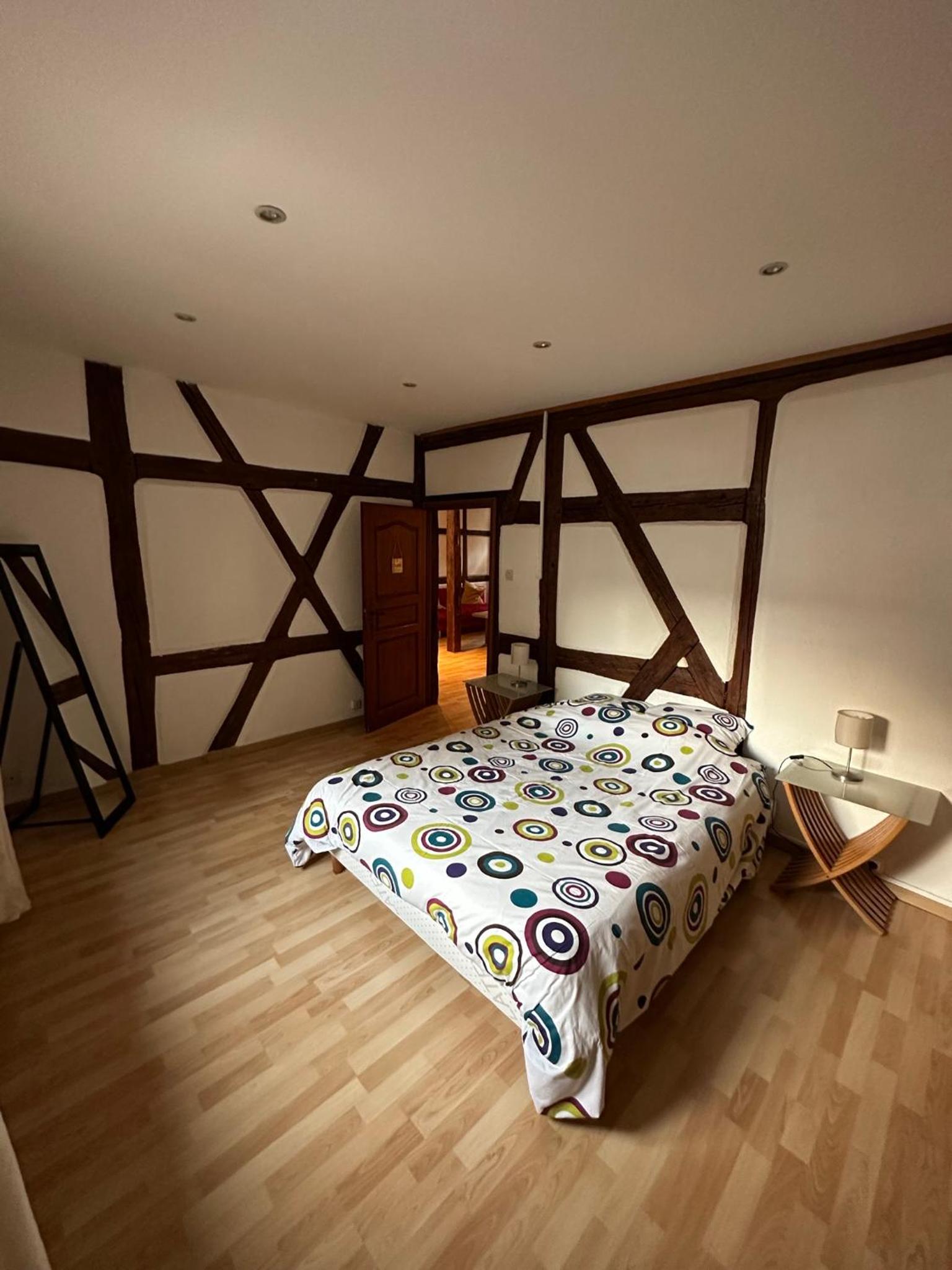 La Grenouille view 2
