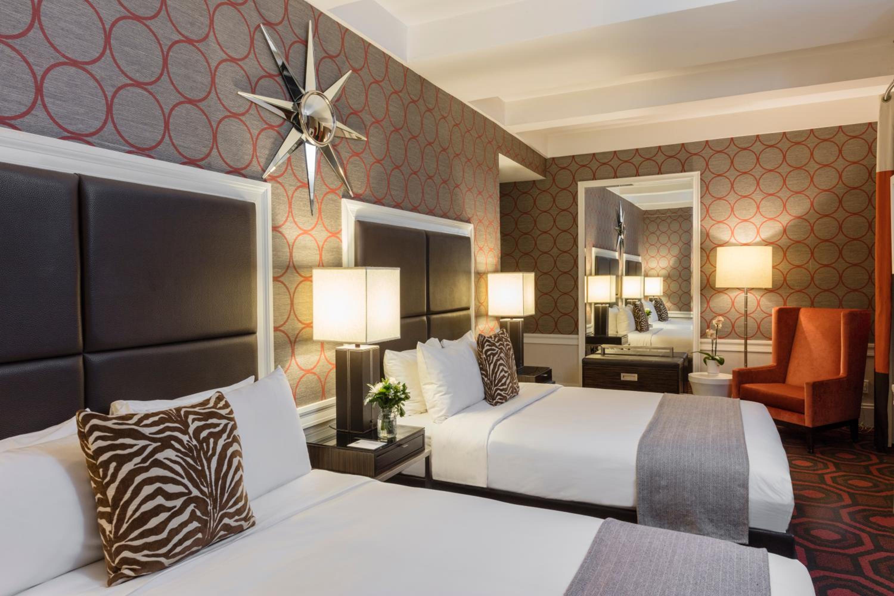 Empire Hotel 7