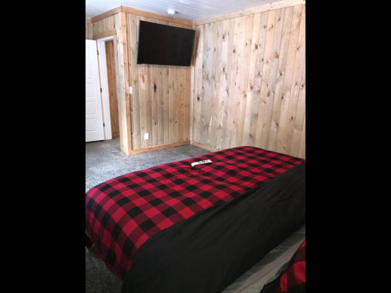 Family Cabin Unit 9 view 2