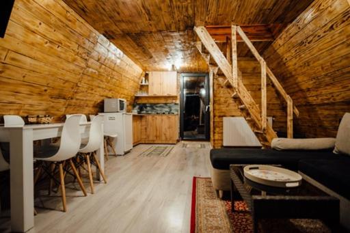 CabanaAframe intreaga proprietate