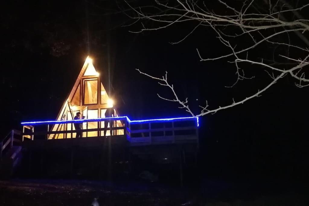CabanaAframe intreaga proprietate