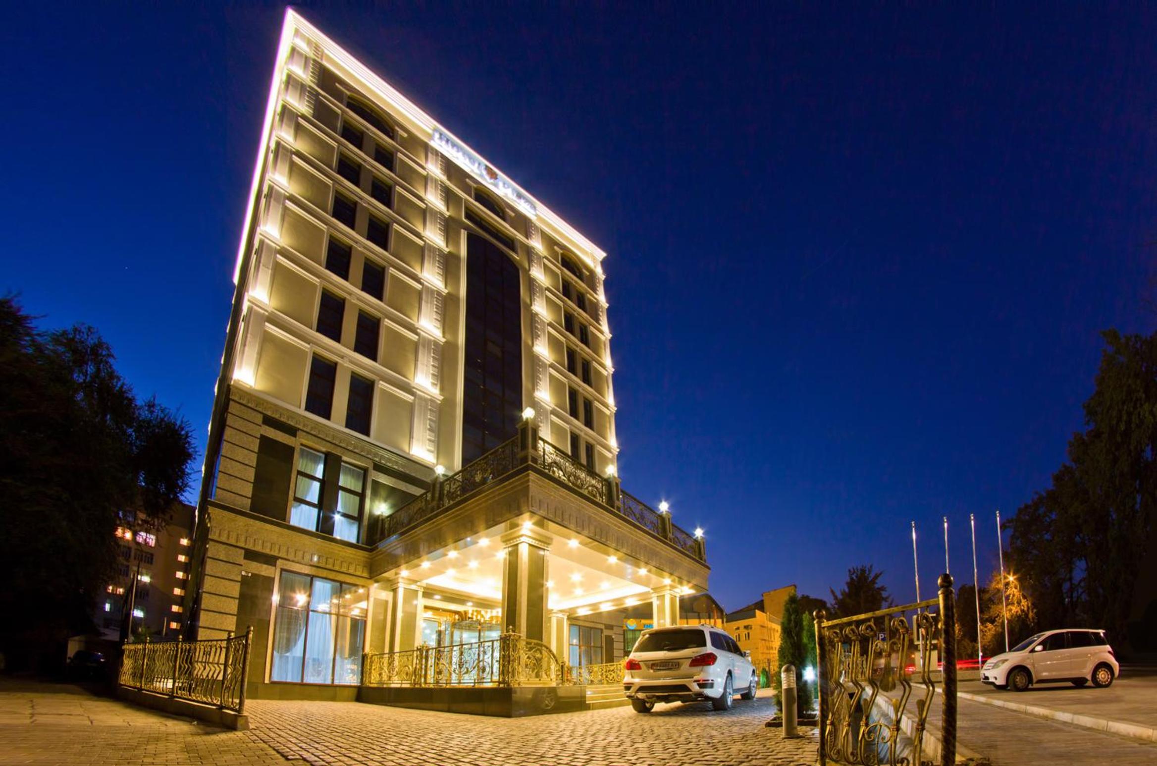 Plaza Hotel Bishkek