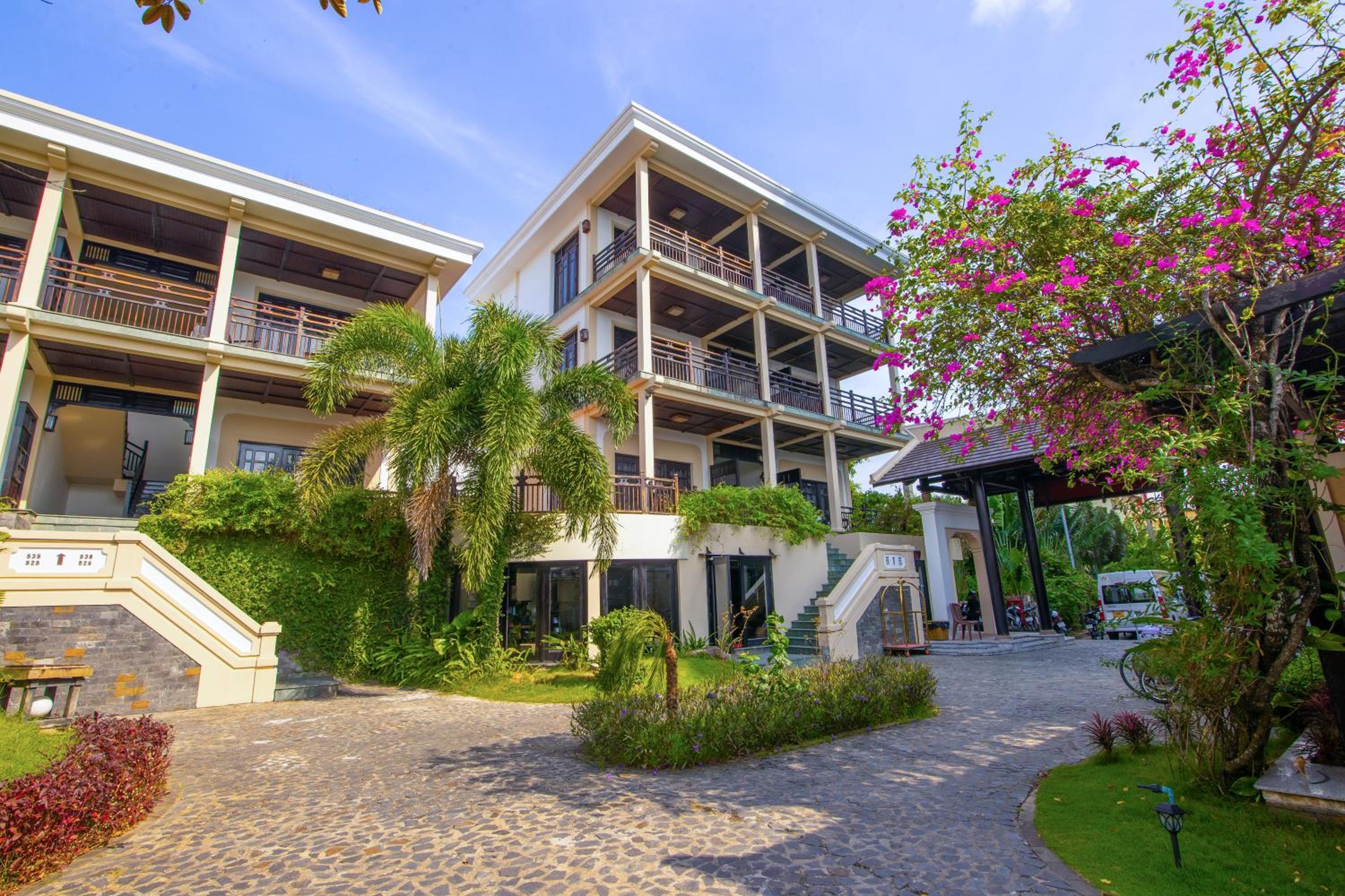 Anja Beach Resort & Spa