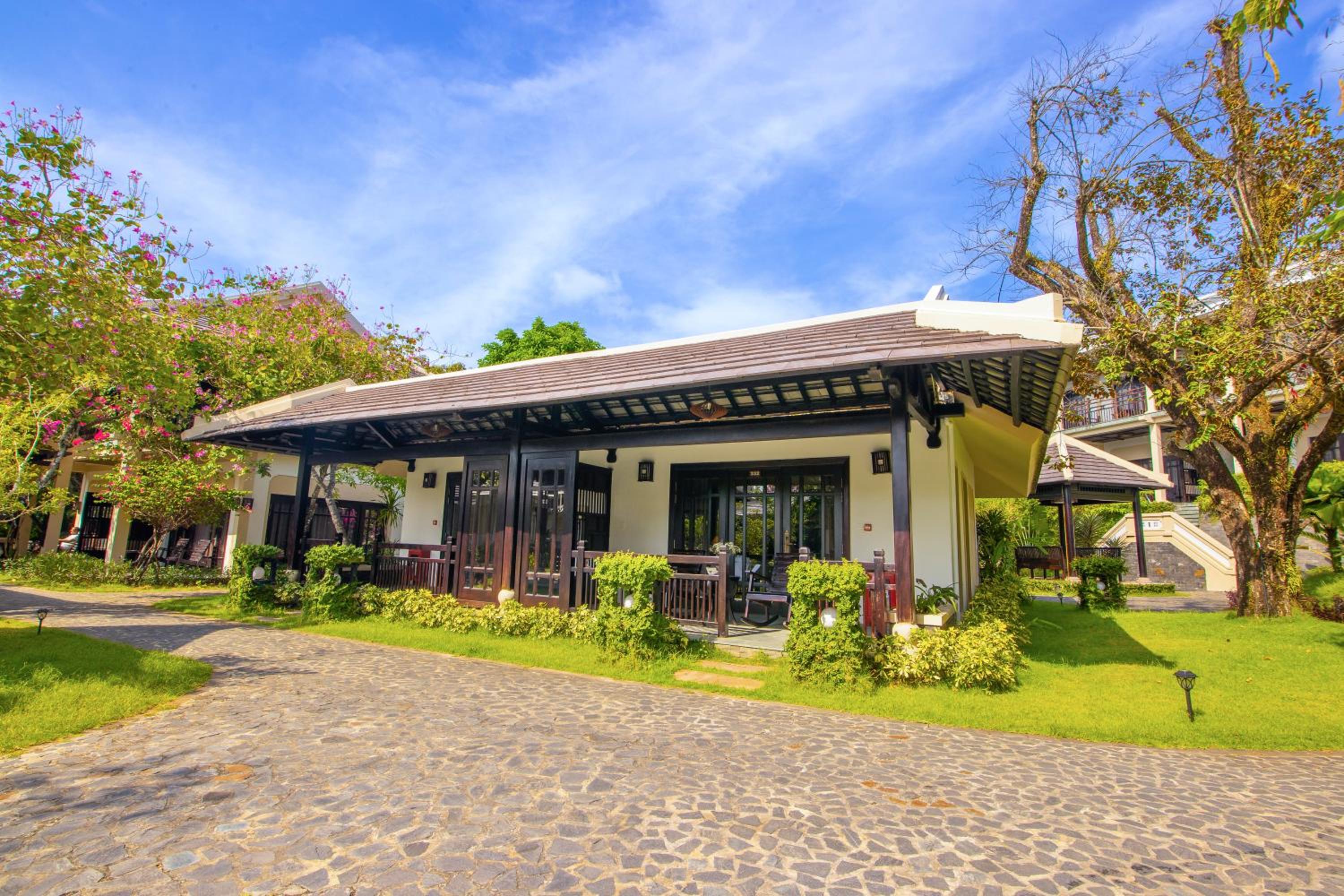 Anja Beach Resort & Spa