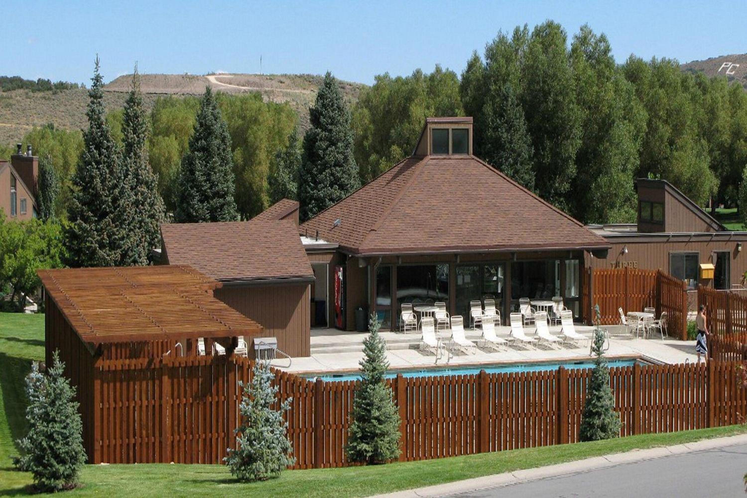 Three Kings Condominiums