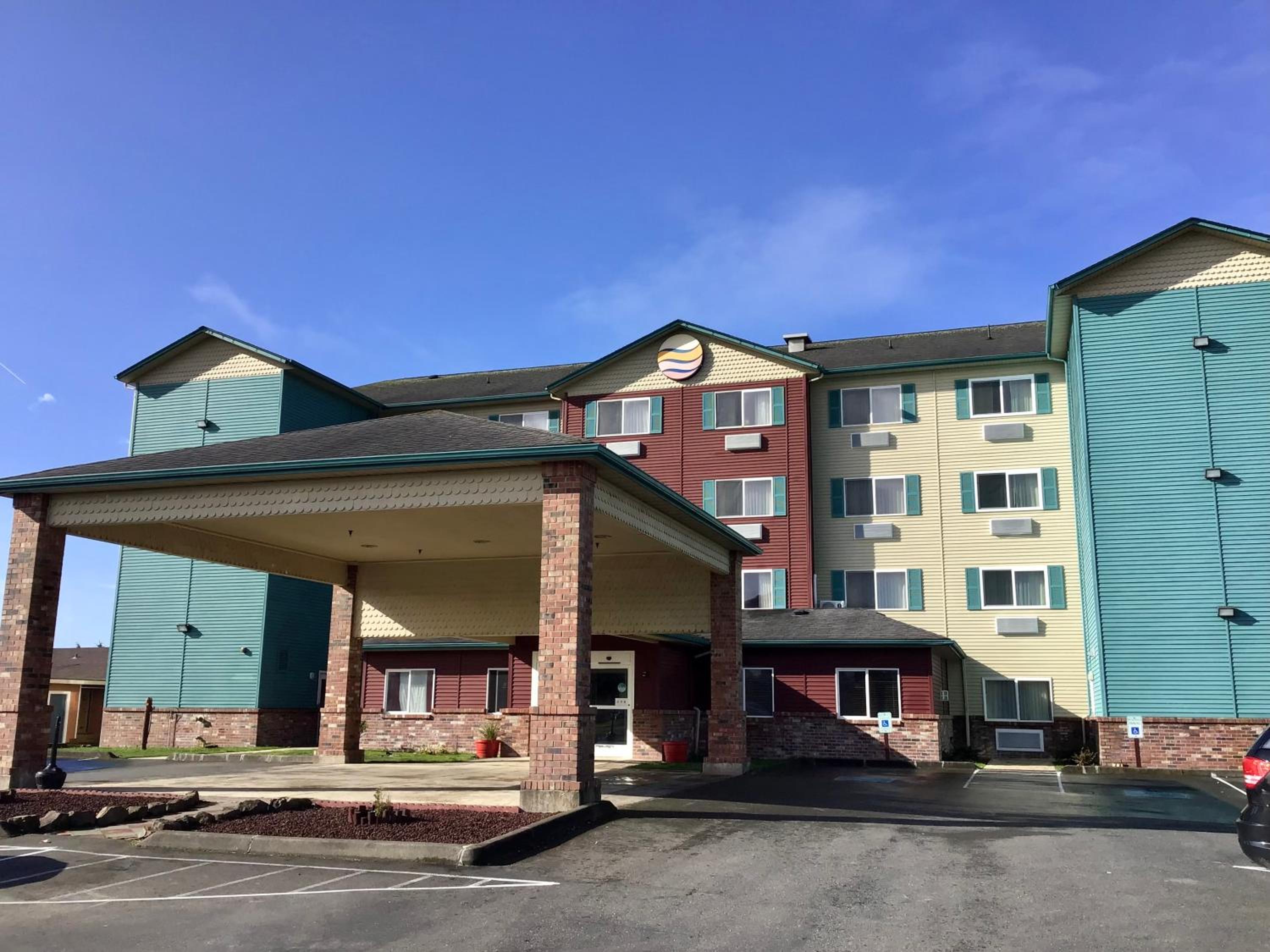 Comfort Inn & Suites Ocean Shores view 3