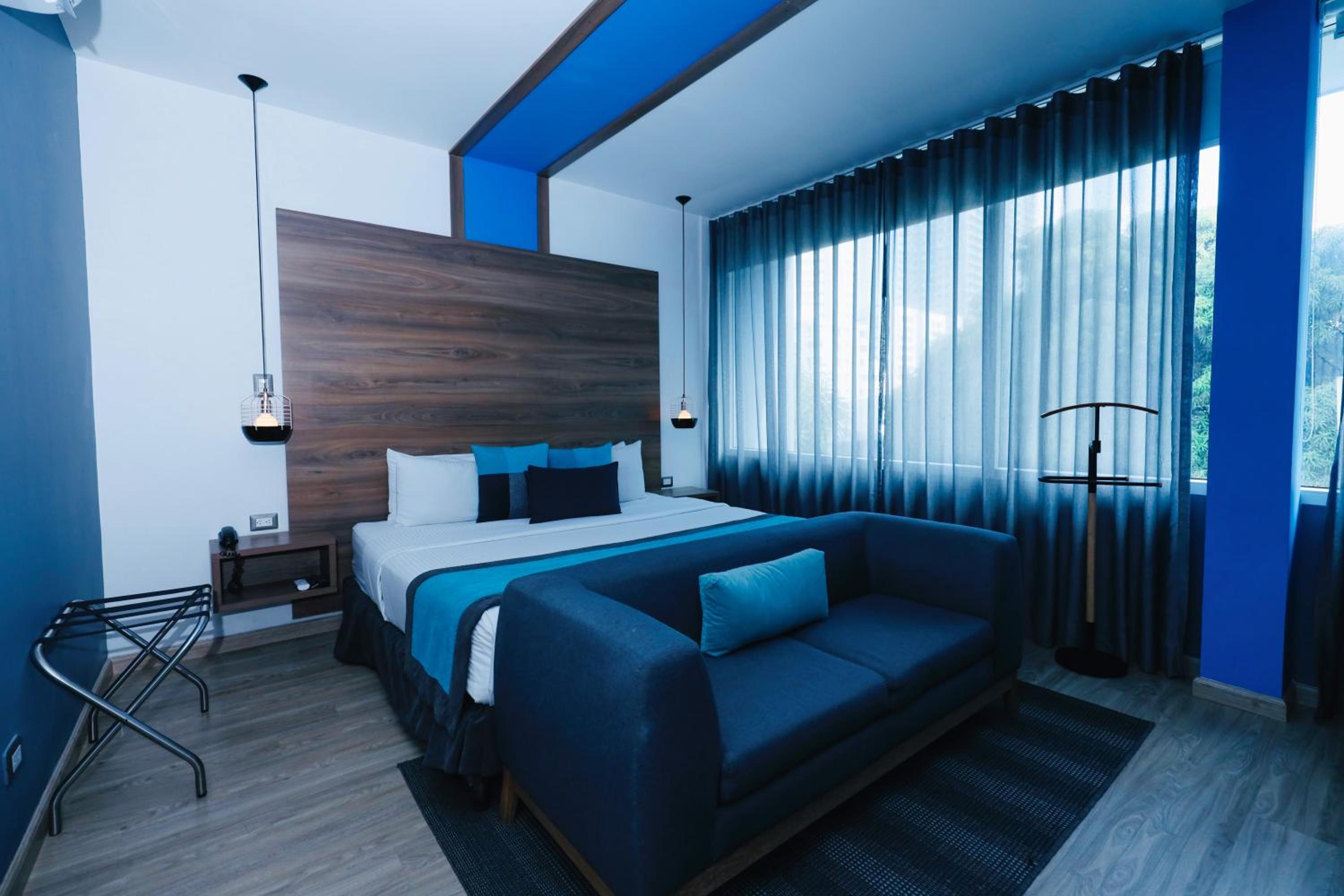 Hotel Blue Concept 16