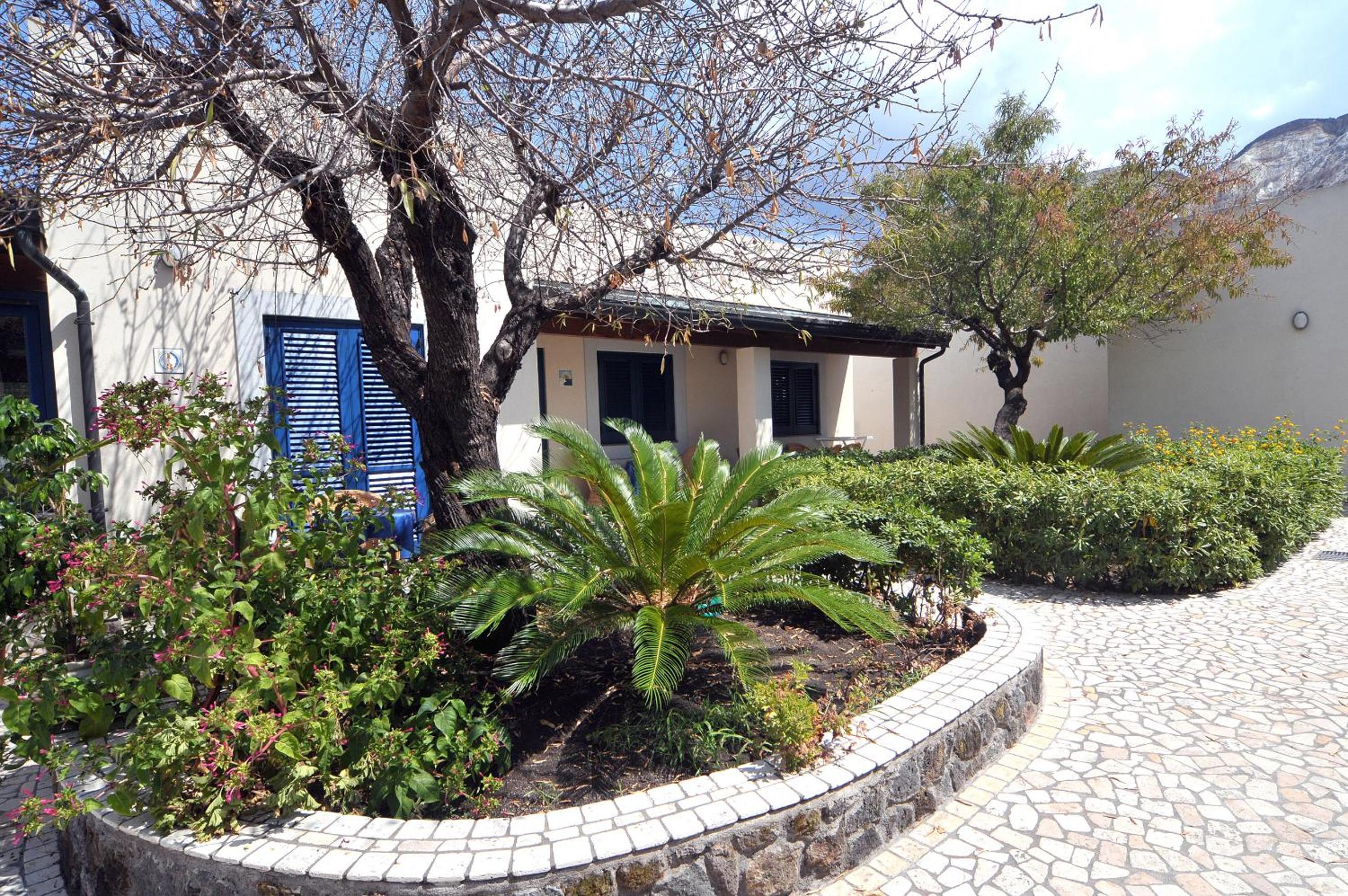 Vulcano Vacations - Hotel Aura - Property Image 3