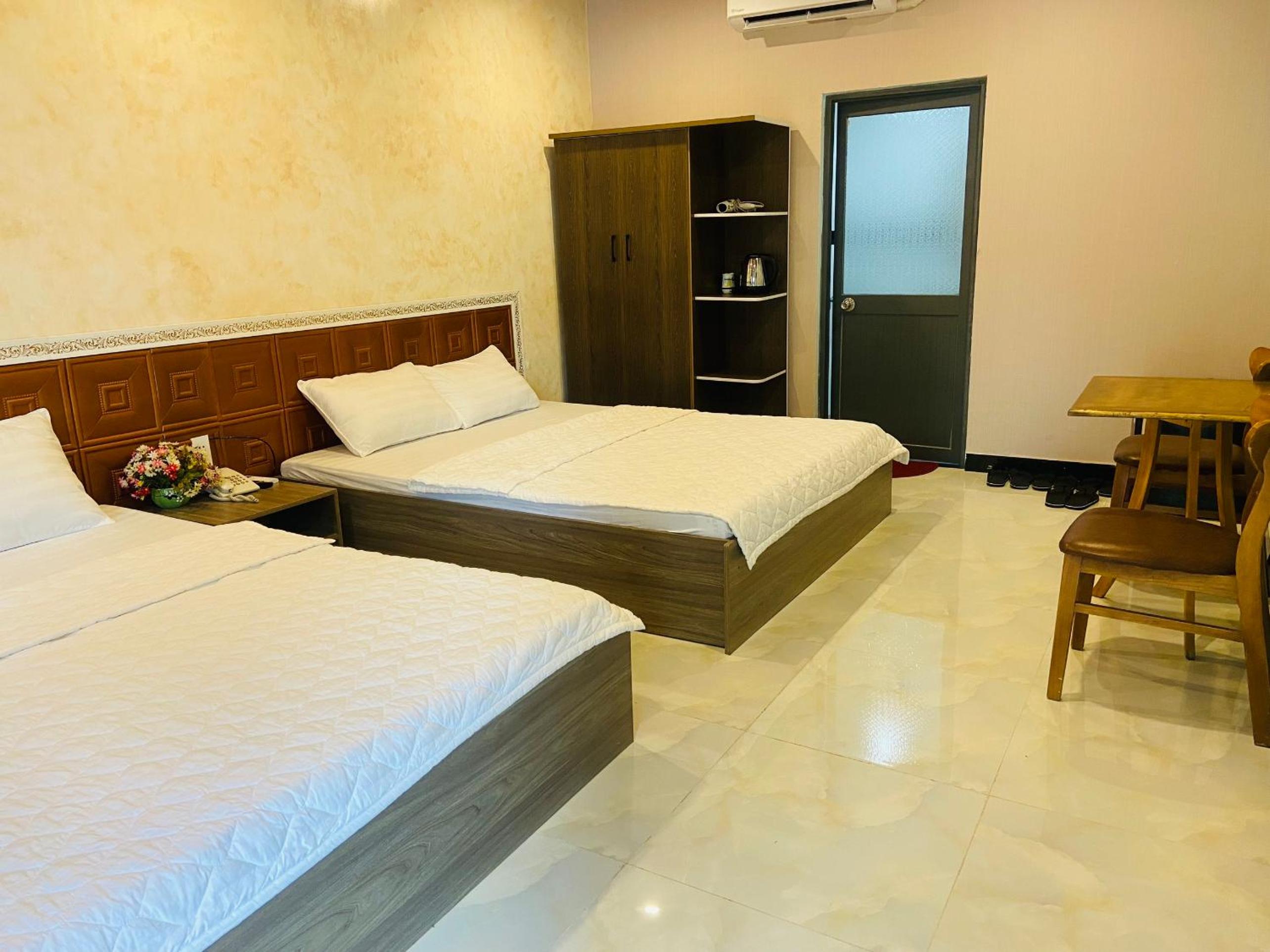 Quang Vinh Hồ Tràm