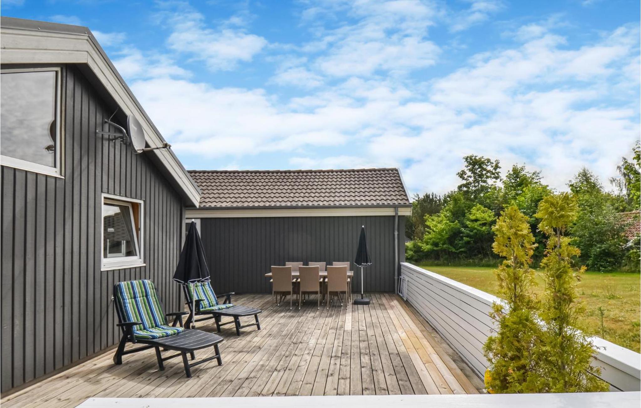 Cozy Home In Ebeltoft With Sauna