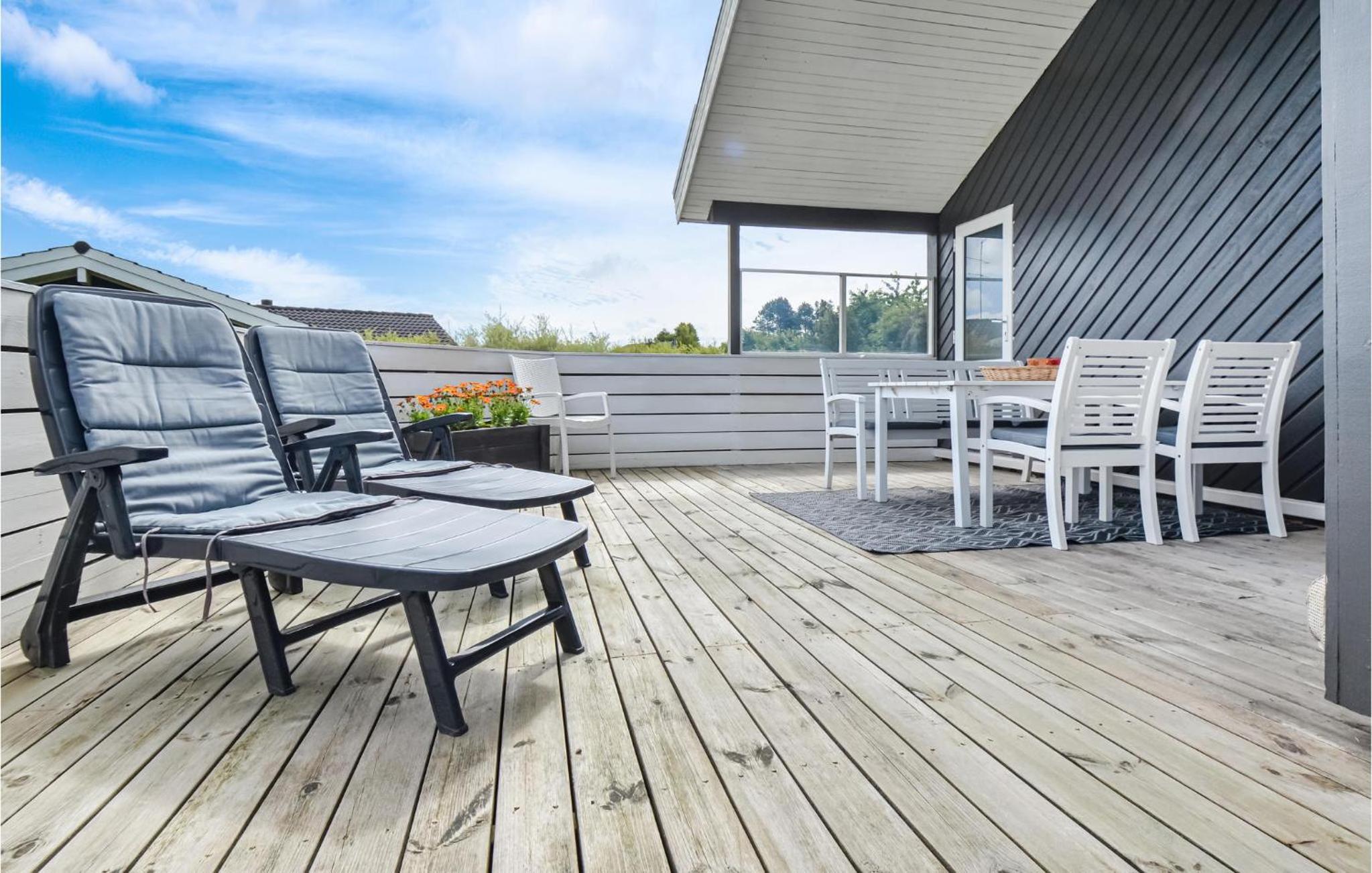 Cozy Home In Ebeltoft With Sauna