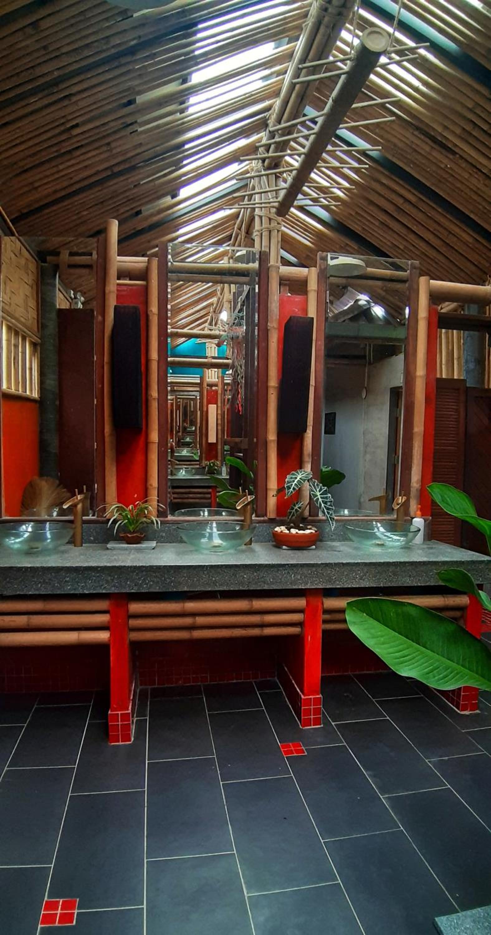 Aha Lanta Cozy Hostel
