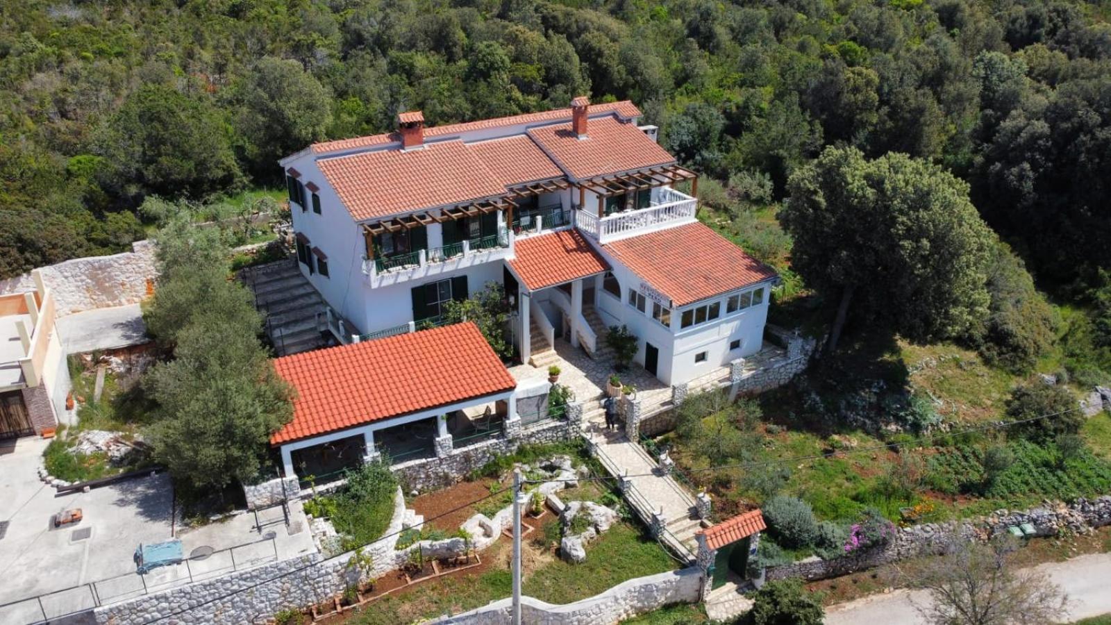 Apartments Pero
