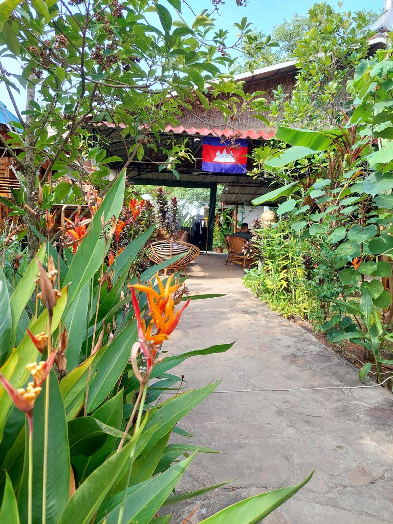 Om Home view 2