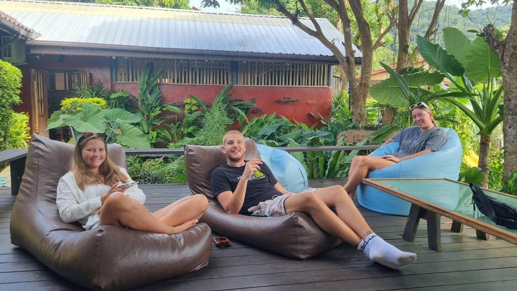 Aha Lanta Cozy Hostel