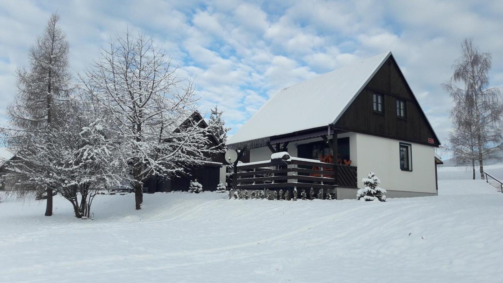 Happy Chalet