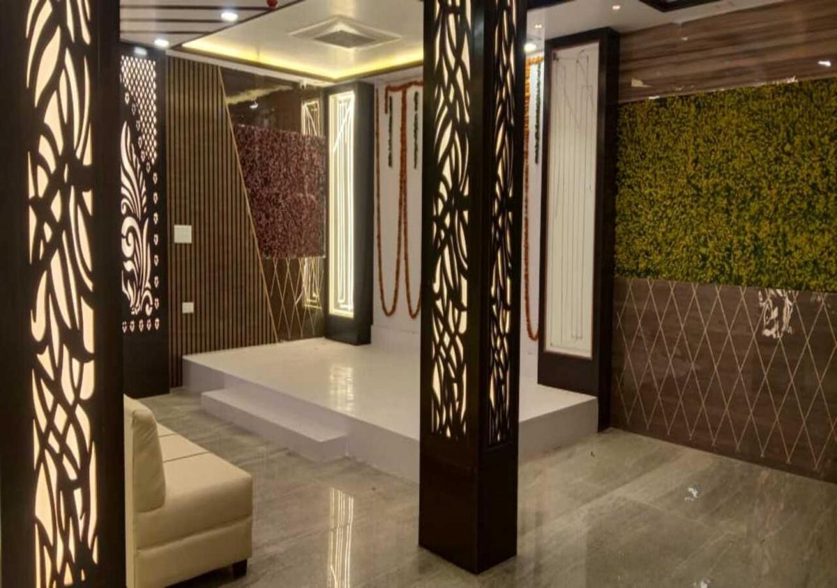 hotel reception