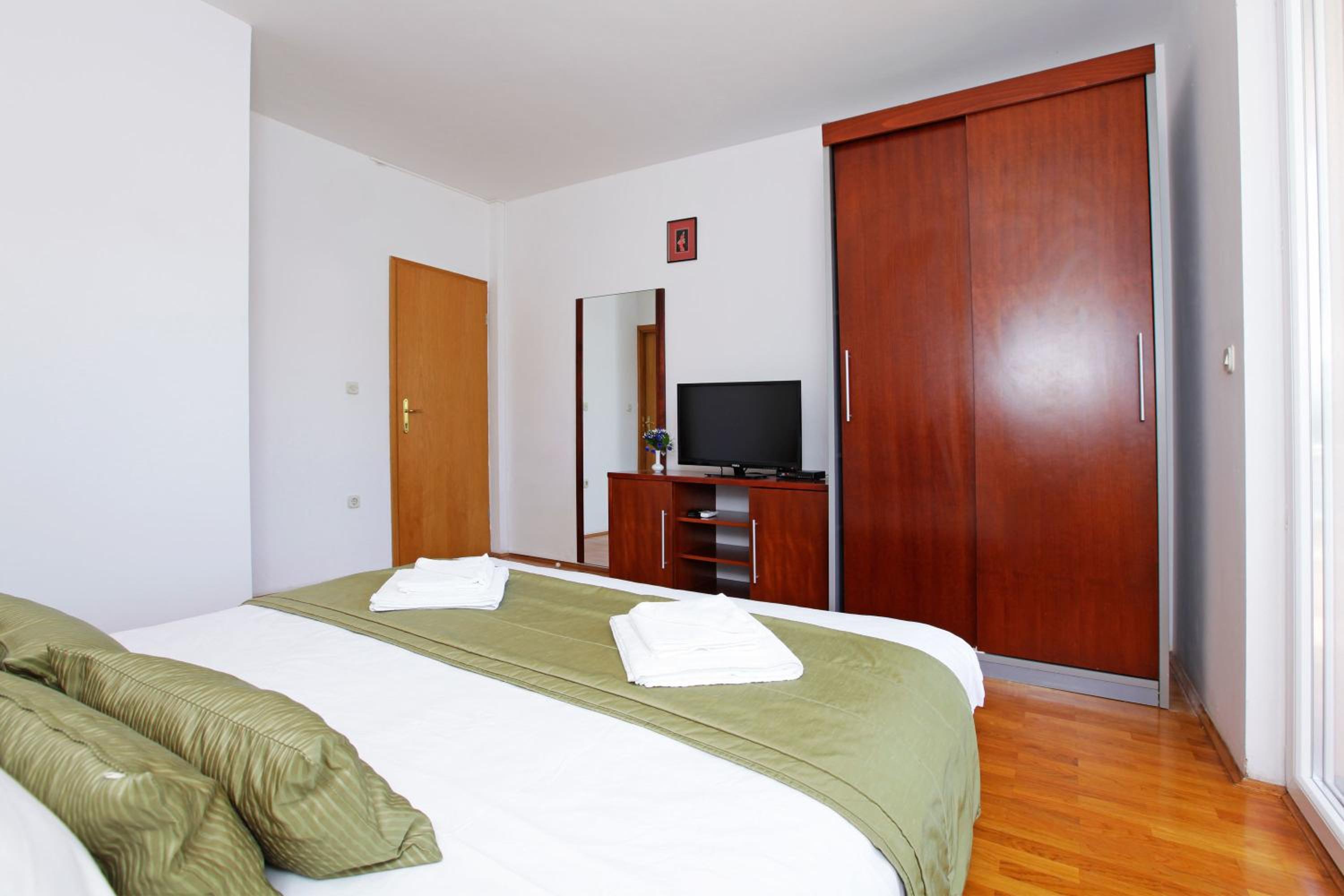 Apartments Vala