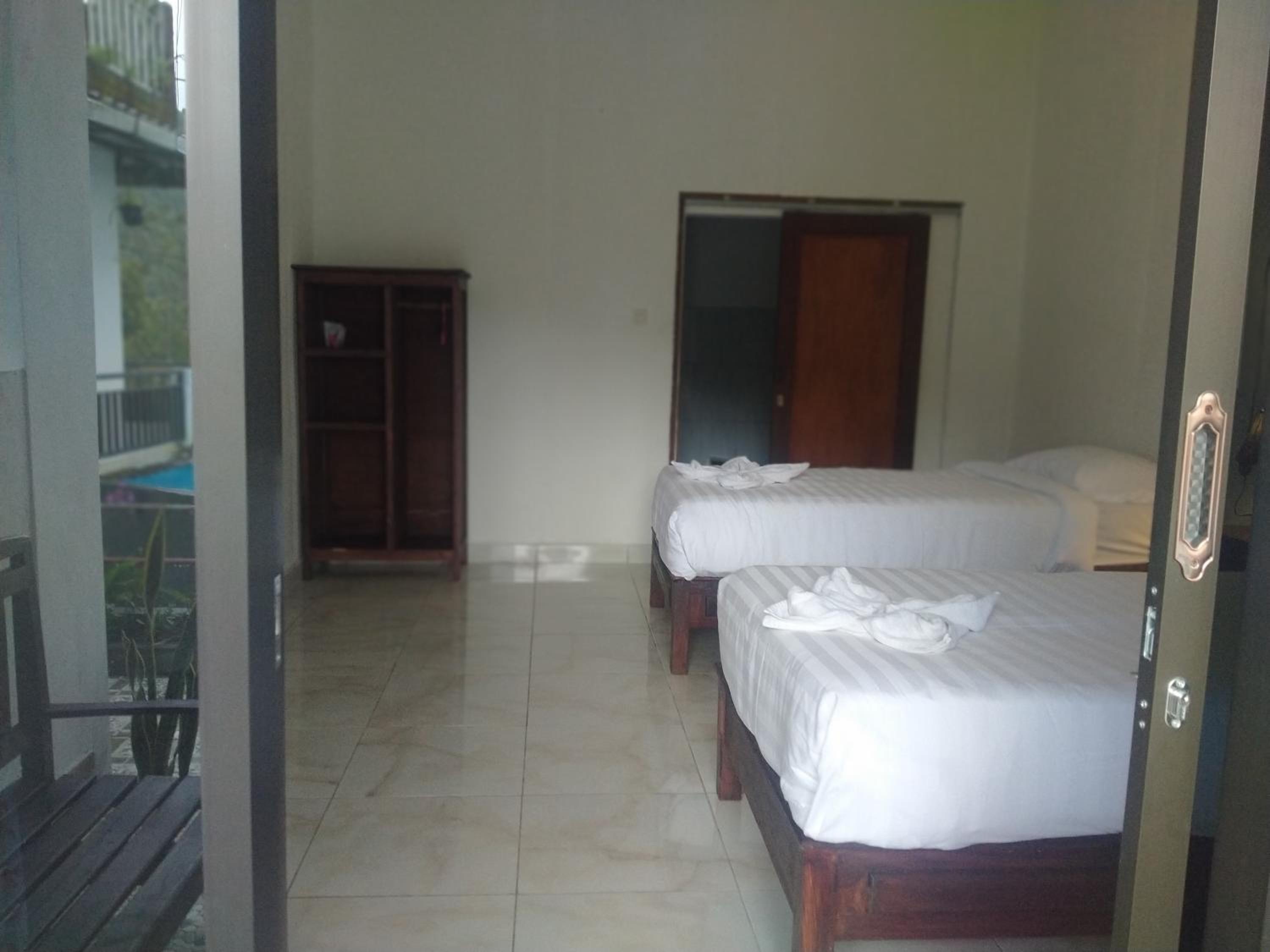 Adila Warung and Homestay view 4