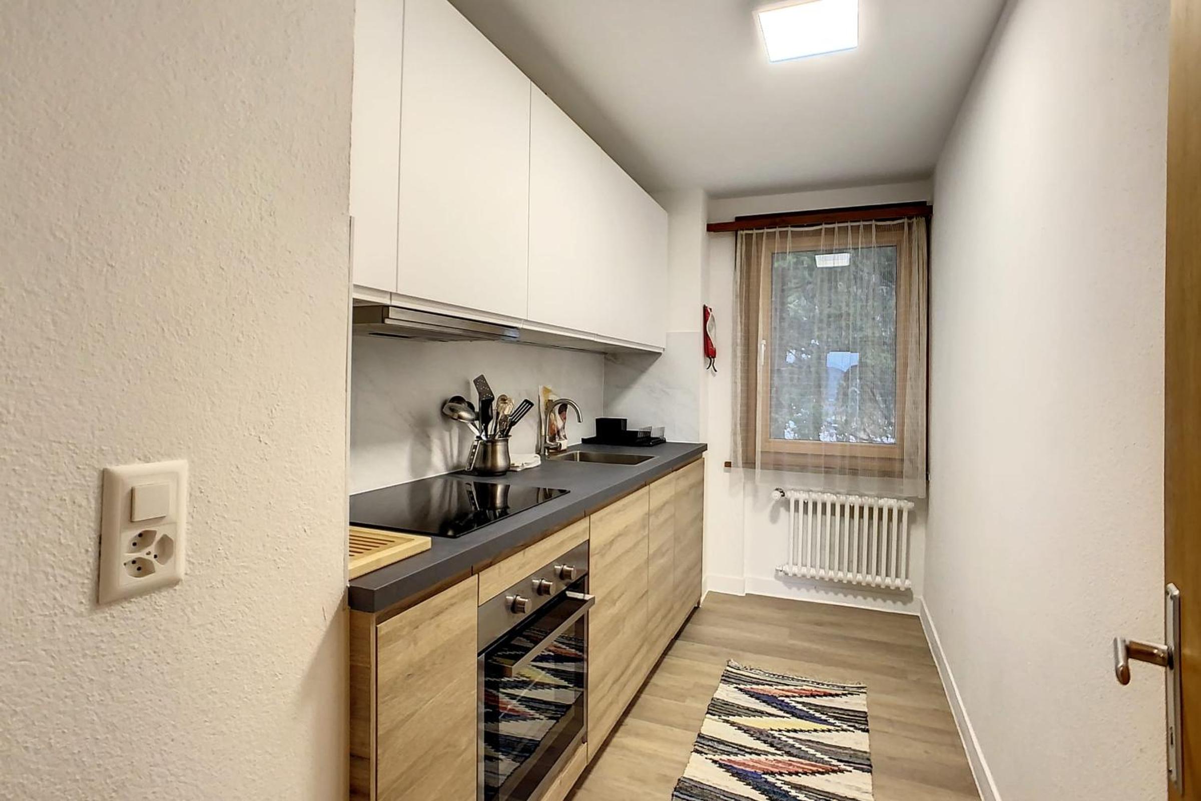 Bruyères B33 view 3