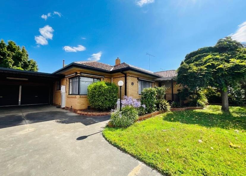 Connells Motel & Serviced Apartments