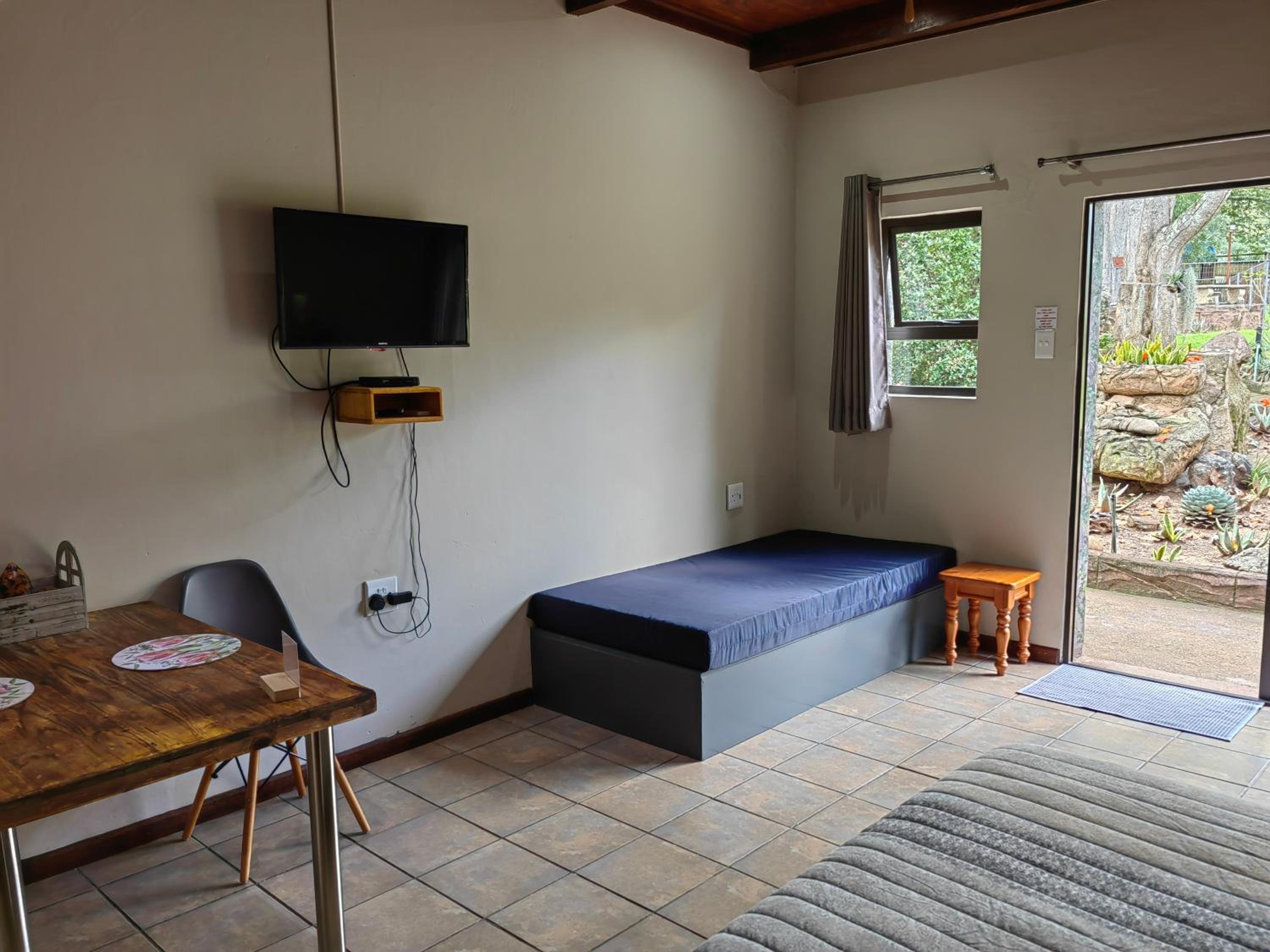 Mountain Valley Stay - UNIT 4 view 3